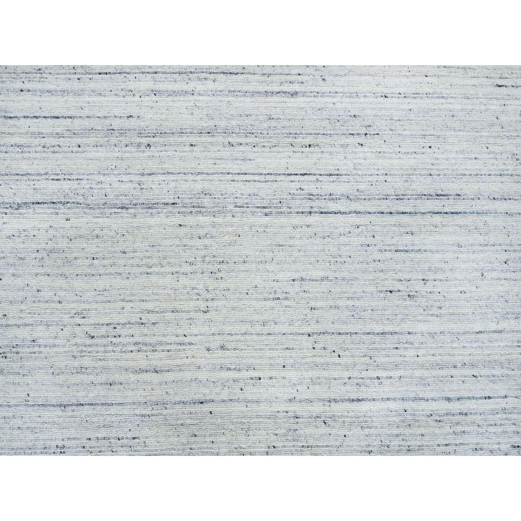 8'x8' Elfenbein einfarbig Modernes Striae Design Bio-Wolle handgewebter runder Teppich im Angebot 2