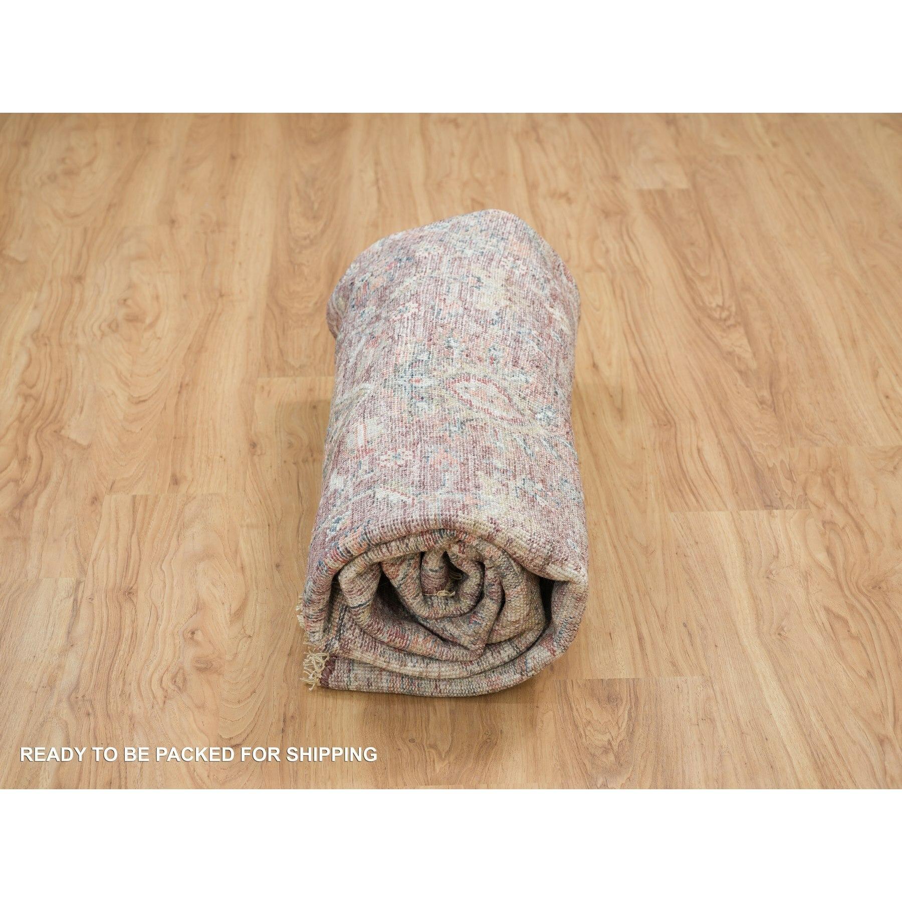 8'x8' Tapis oriental en laine douce Heriz Revival noué à la main, de couleur bourgogne clair en vente 1