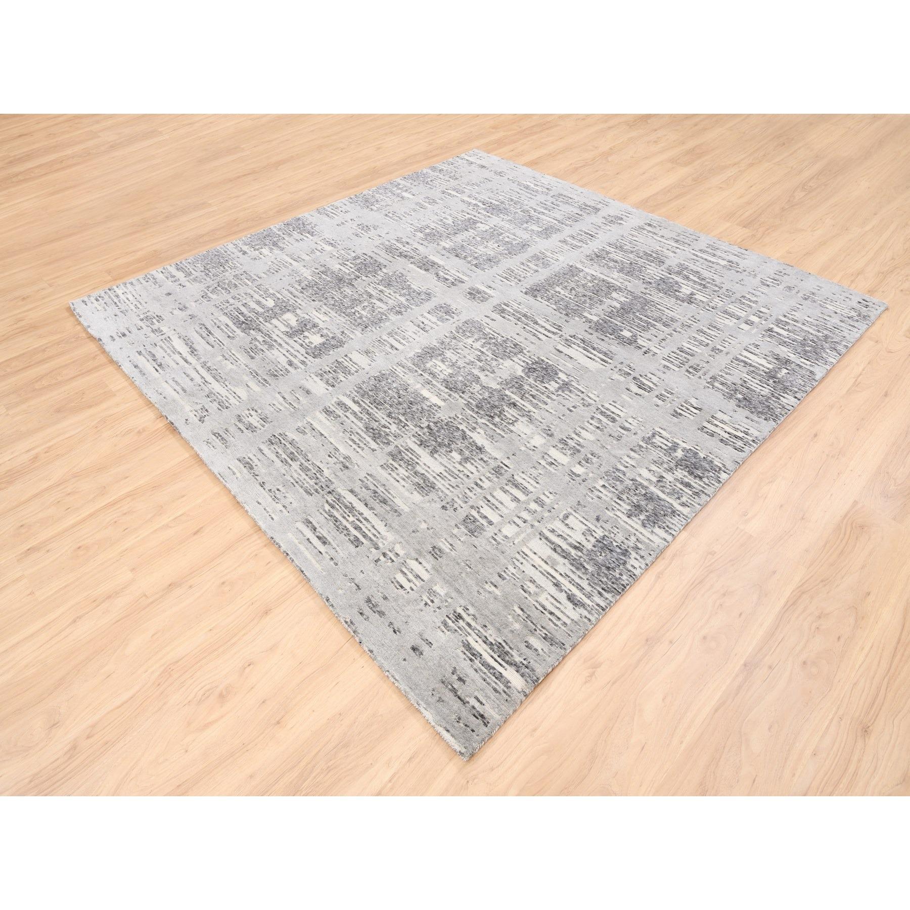 Indiano 8'x8' Tappeto quadrato in lana annodato a mano, grigio chiaro, moderno con disegno a croce cancellato in vendita