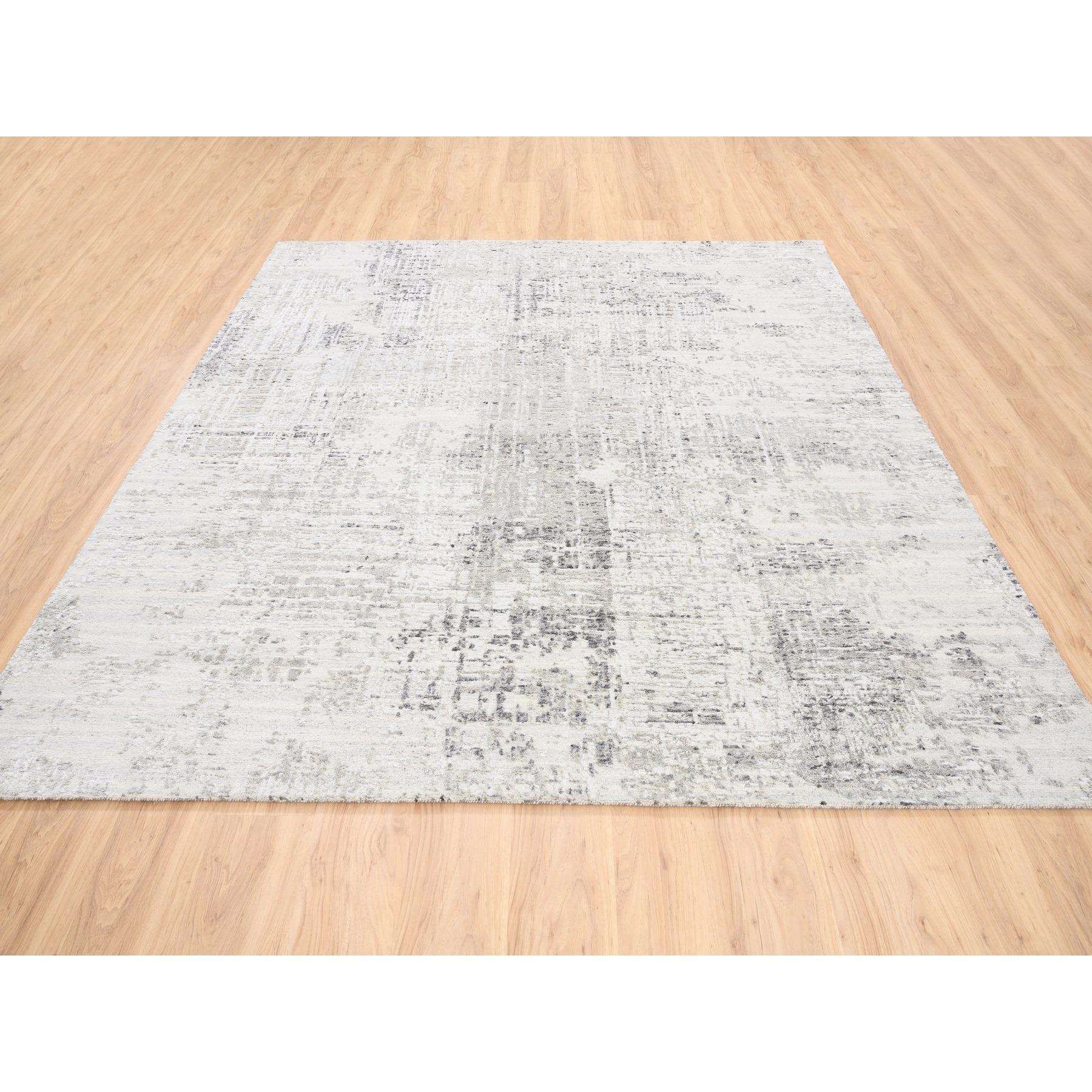 8'x8' Modern Hand Spun Undyed Natural Wool Handknotted Light Gray Square Rug (Moderne) im Angebot