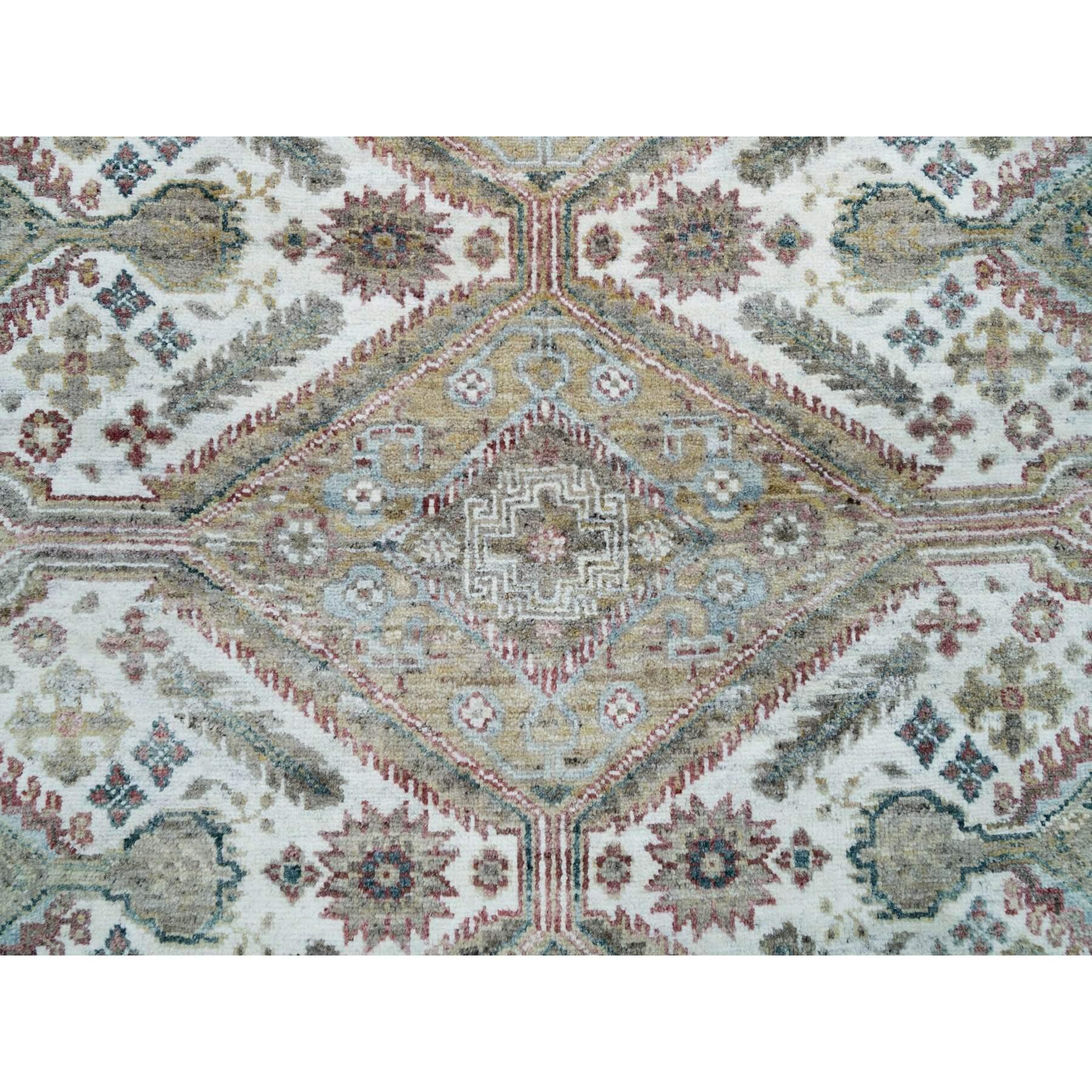 Wool 8'x8' Pearl White Hand Knotted Unique Flower Rosettes Border Round Rug For Sale