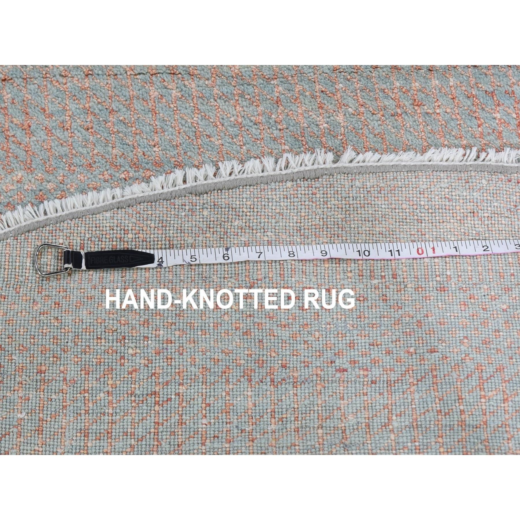 8'x8' Alfombra Oriental Redonda Anudada a Mano de Lana y Seda con Diseño de Hierba Salmón en venta 5