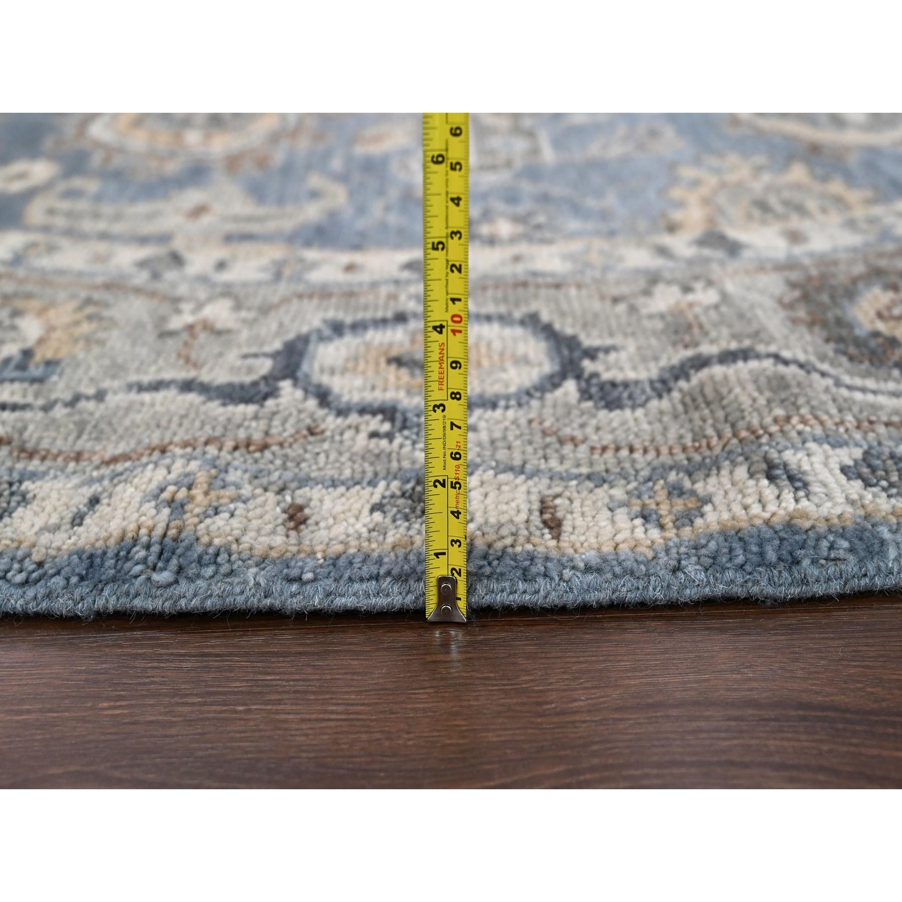 8'x8' Silberblauer, handgeknüpfter, runder Teppich aus natürlicher Wolle im Oushak-Design im Angebot 1