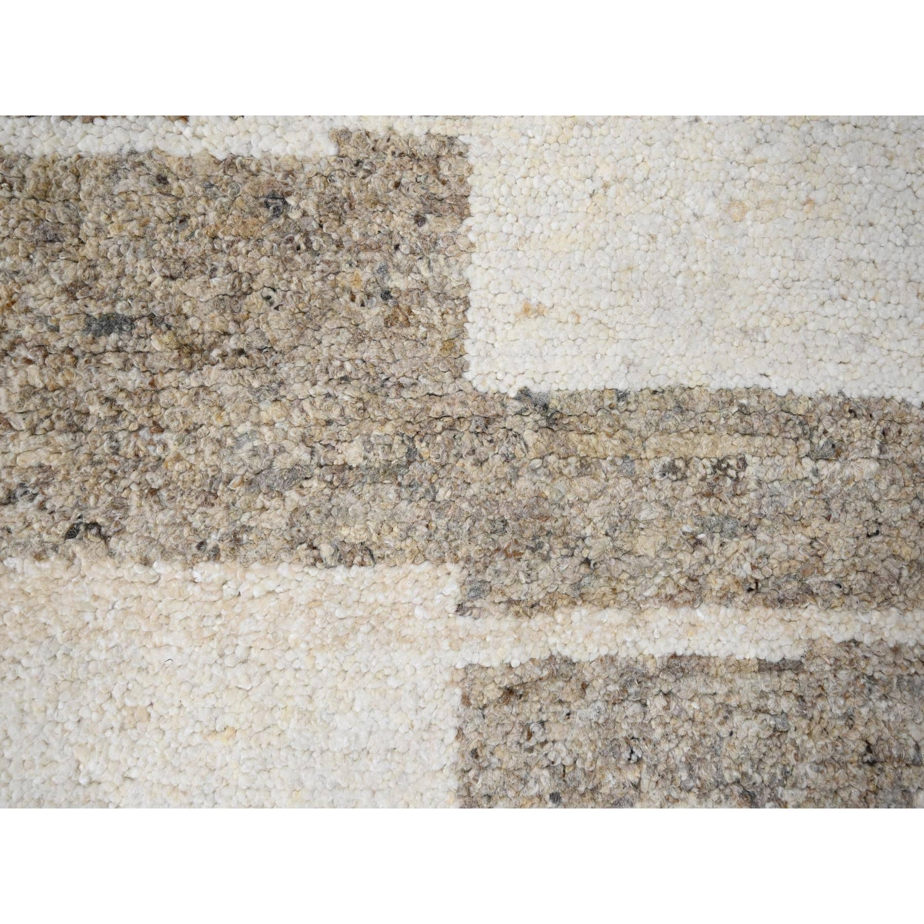 8'x8' Weiche Farben Wolle Handgeknüpfter runder orientalischer Teppich mit dicker, klobiger Textur im Zustand „Neu“ im Angebot in Carlstadt, NJ
