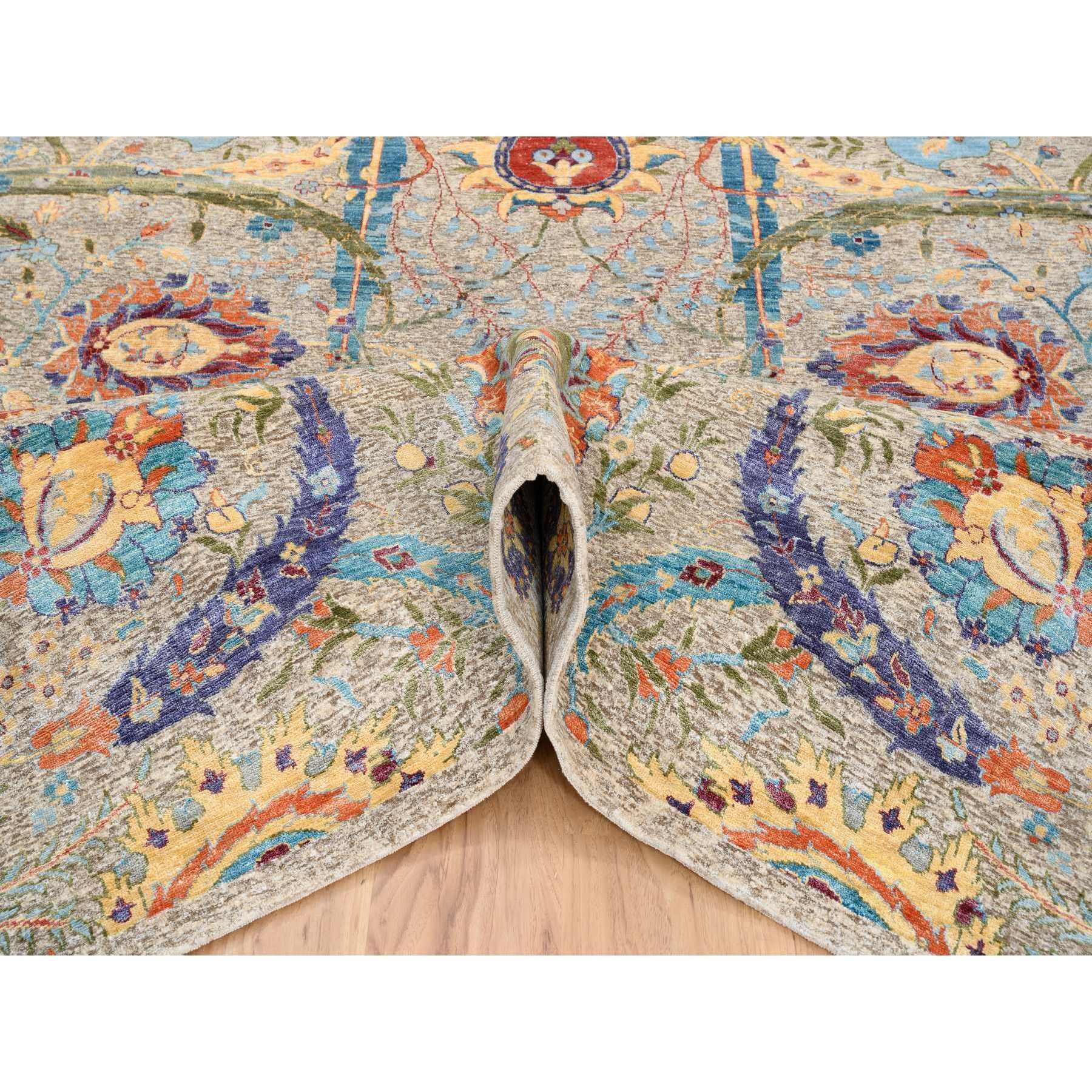 8'x8' Tan, Handgeknüpft, Seide mit texturierter Wolle, Orientalisch, Quadratischer Teppich (21. Jahrhundert und zeitgenössisch) im Angebot