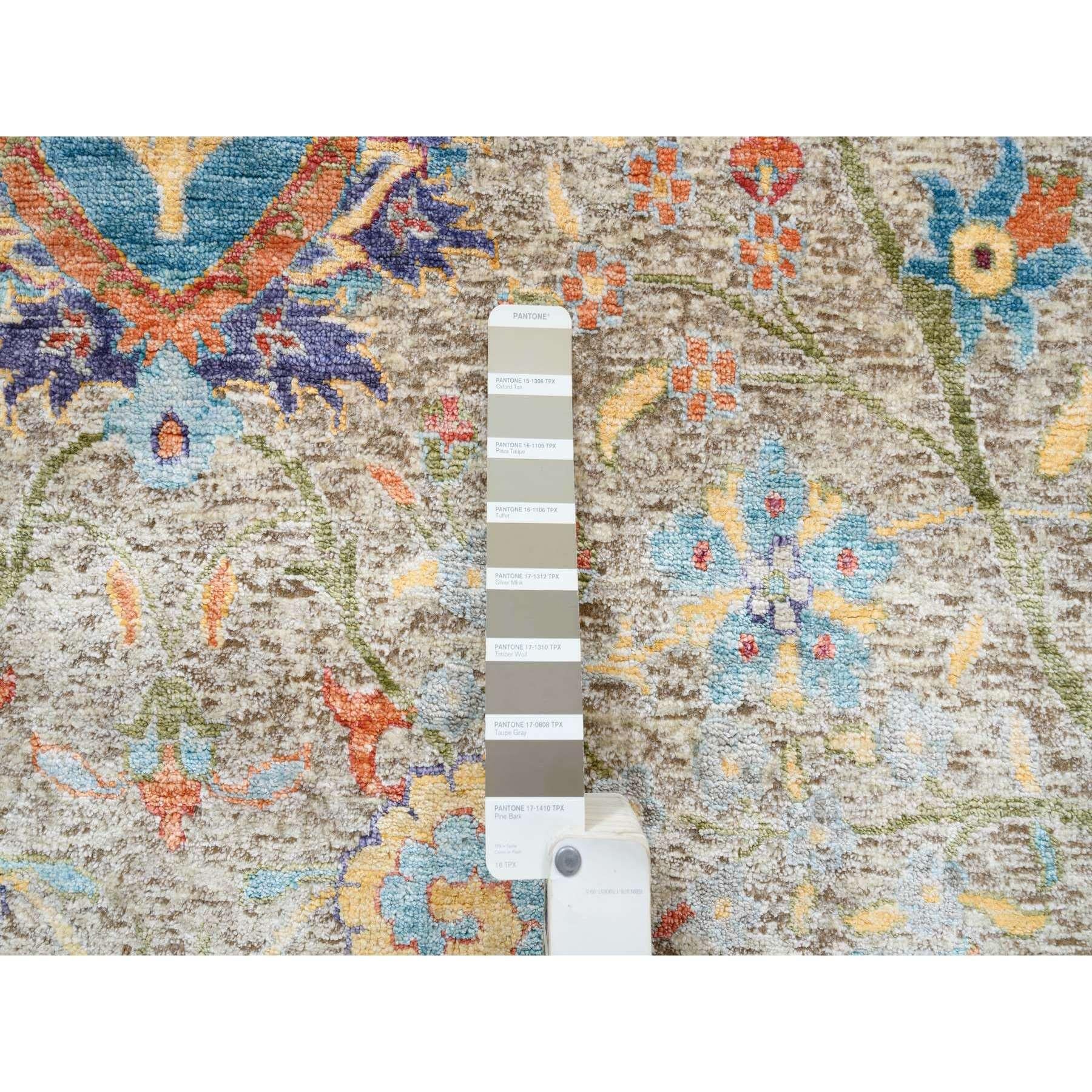 8'x8' Tan, Handgeknüpft, Seide mit texturierter Wolle, Orientalisch, Quadratischer Teppich im Angebot 2
