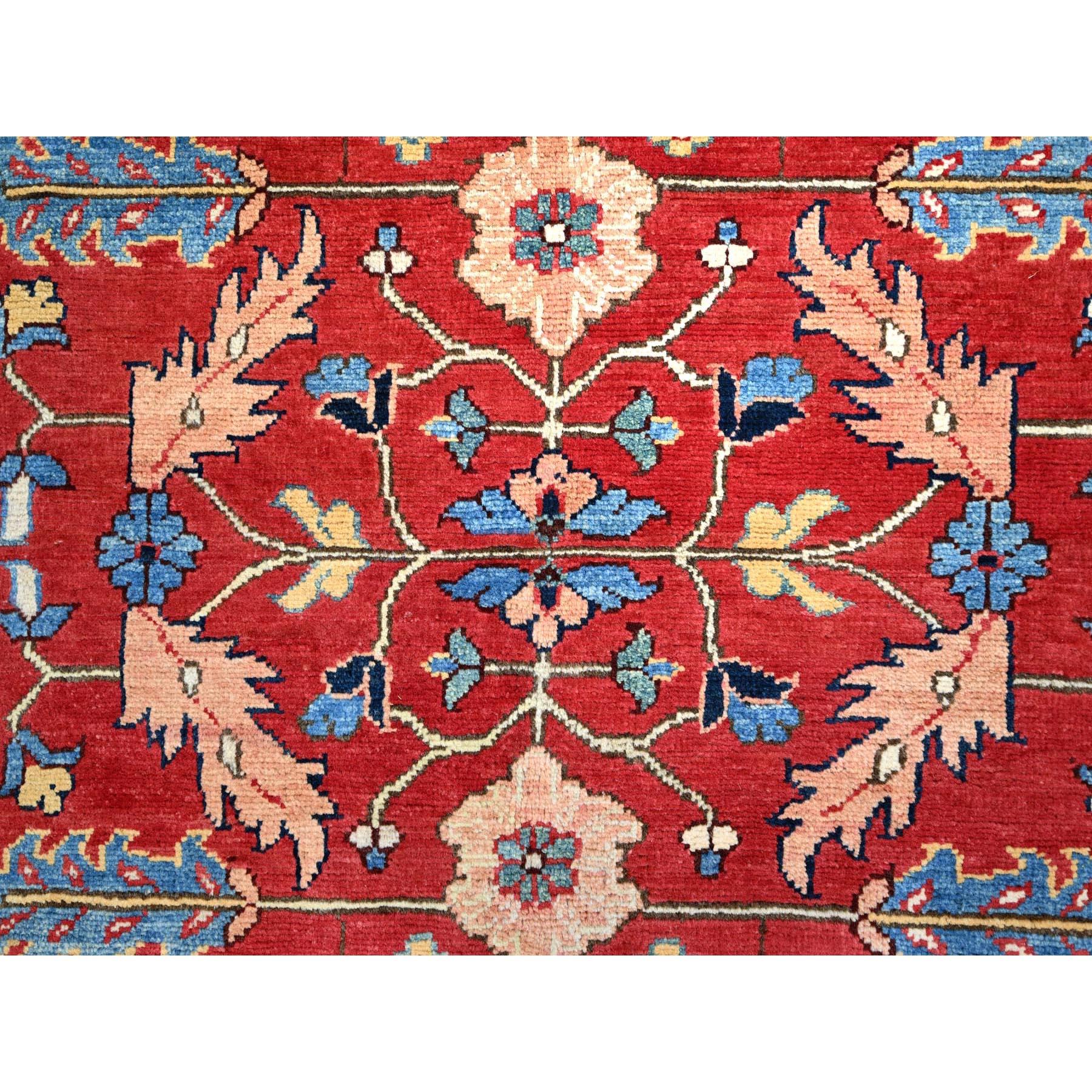 Lana 8'x8' Valiant Poppy Red Wool Annodato a mano con trama più densa Tappeto Orientale Rotondo in vendita