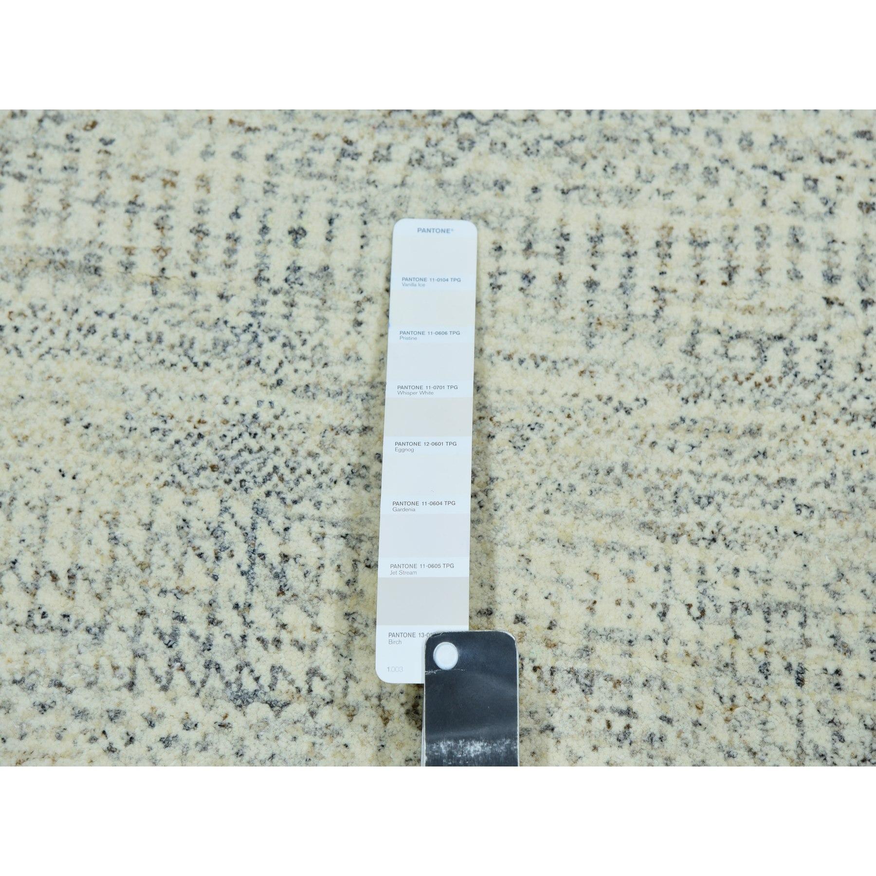 XXIe siècle et contemporain 8'x8' White Modern Grass Tapis oriental carré noué à la main ton sur ton en vente