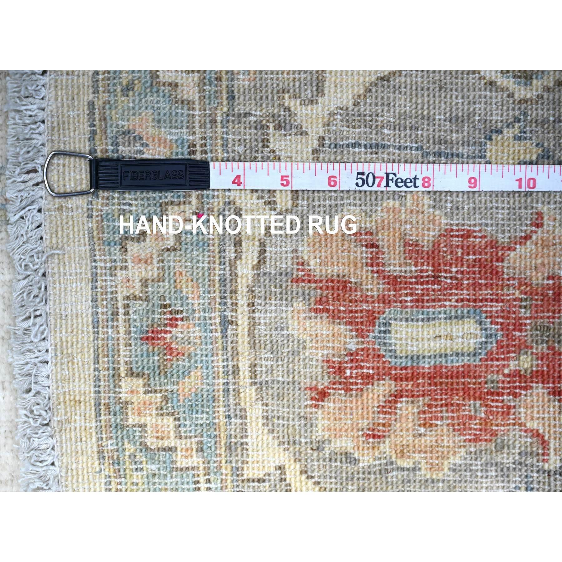 8'x8' Weißer handgeknüpfter runder orientalischer Ziegler Mahal-Teppich aus reiner Wolle im Angebot 4