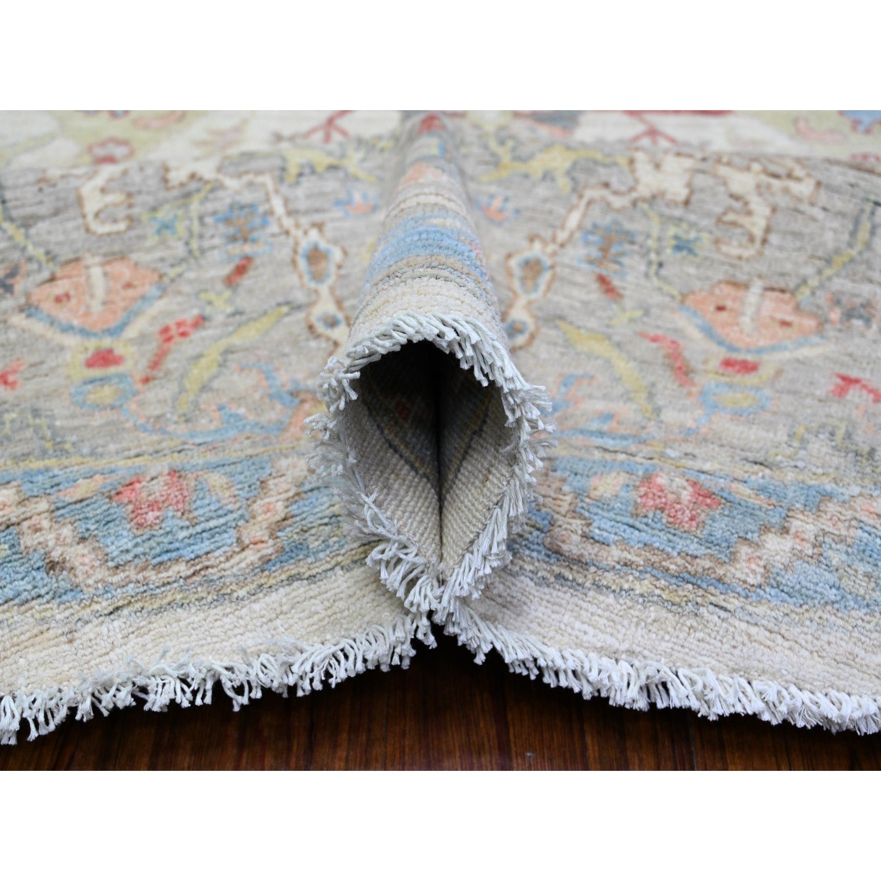8'x8' Weißer handgeknüpfter runder orientalischer Ziegler Mahal-Teppich aus reiner Wolle (Handgeknüpft) im Angebot