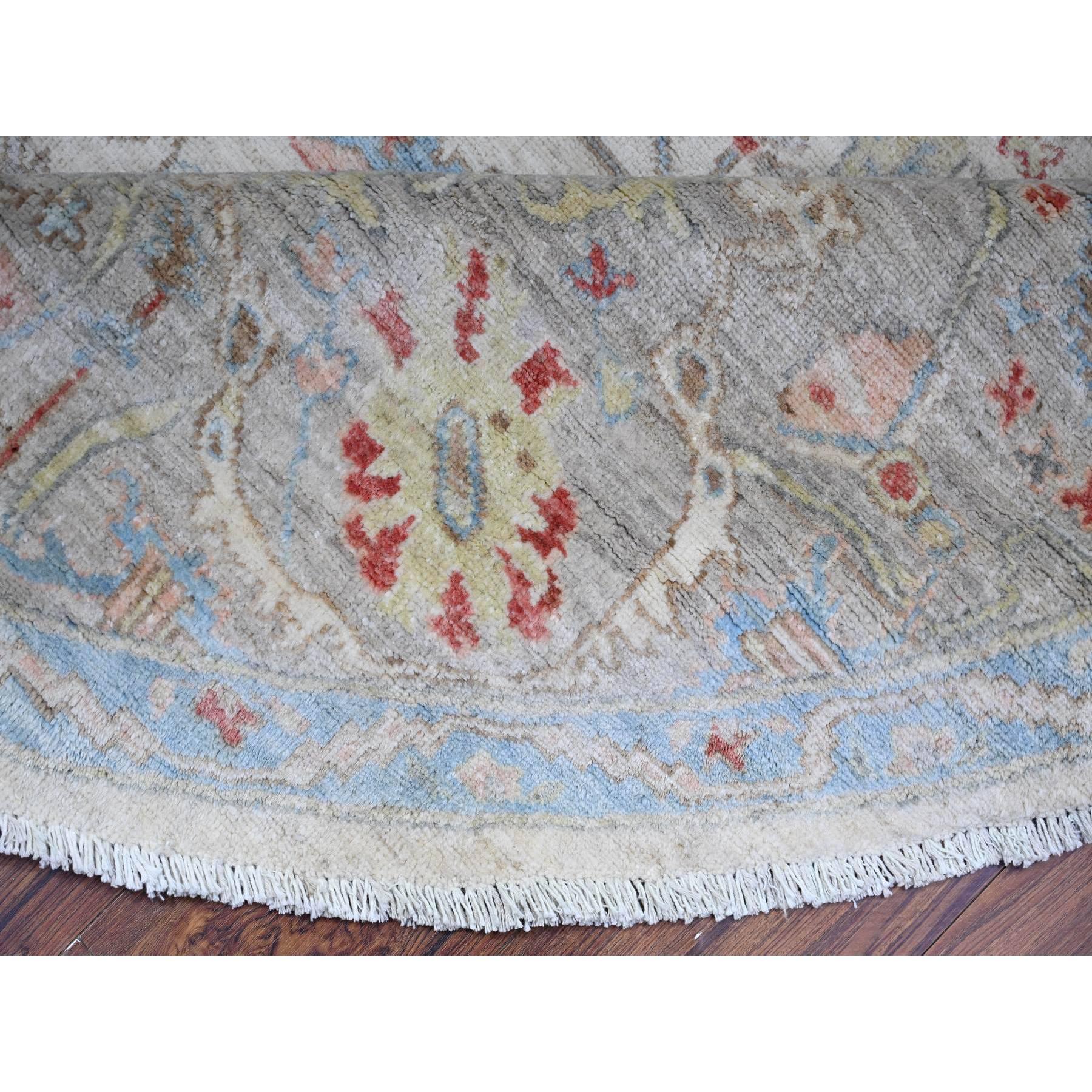 8'x8' Weißer handgeknüpfter runder orientalischer Ziegler Mahal-Teppich aus reiner Wolle im Zustand „Neu“ im Angebot in Carlstadt, NJ