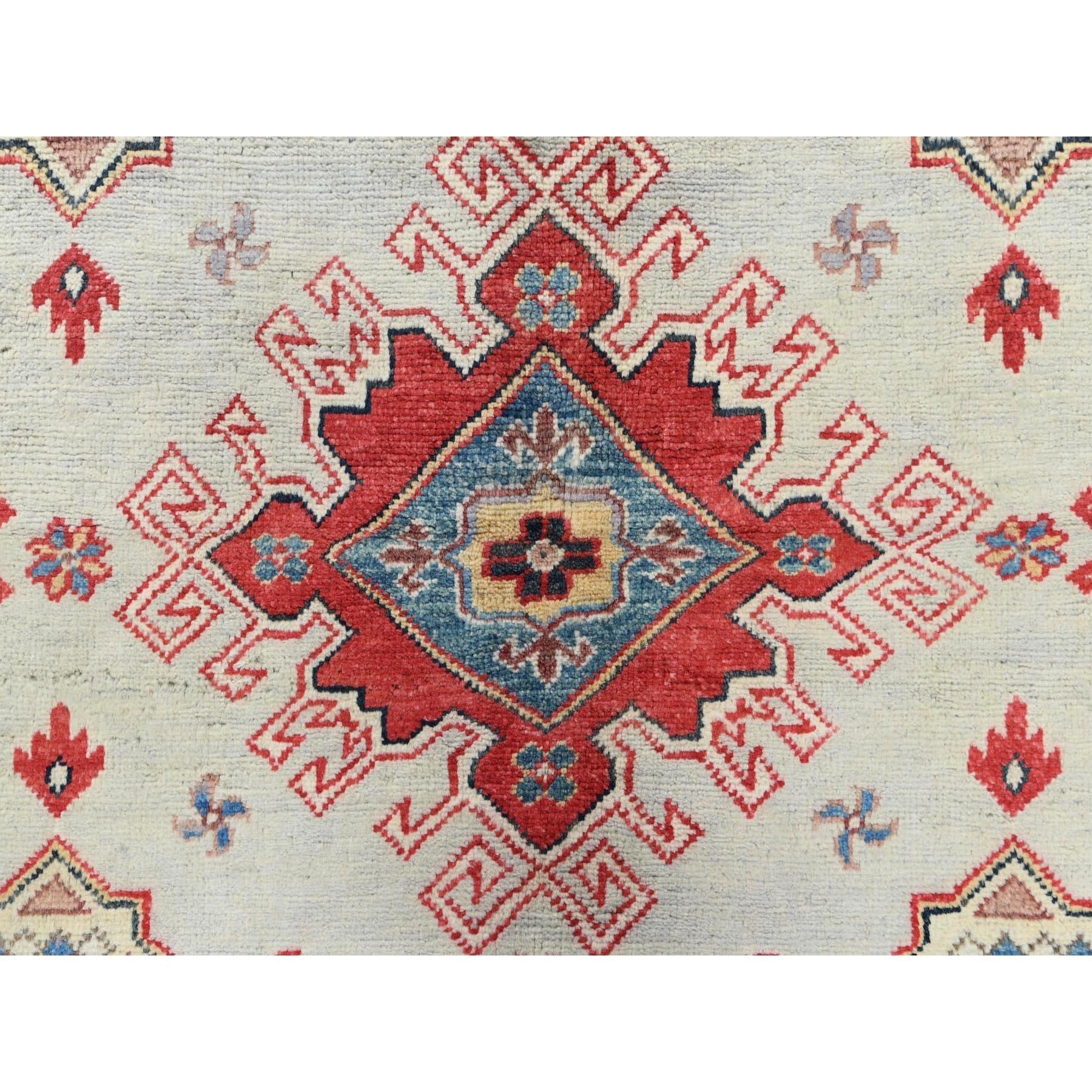 8'x8' Lana, Annodato a mano, Avorio, Afghano Speciale Kazak, Tappeto rotondo in vendita 2