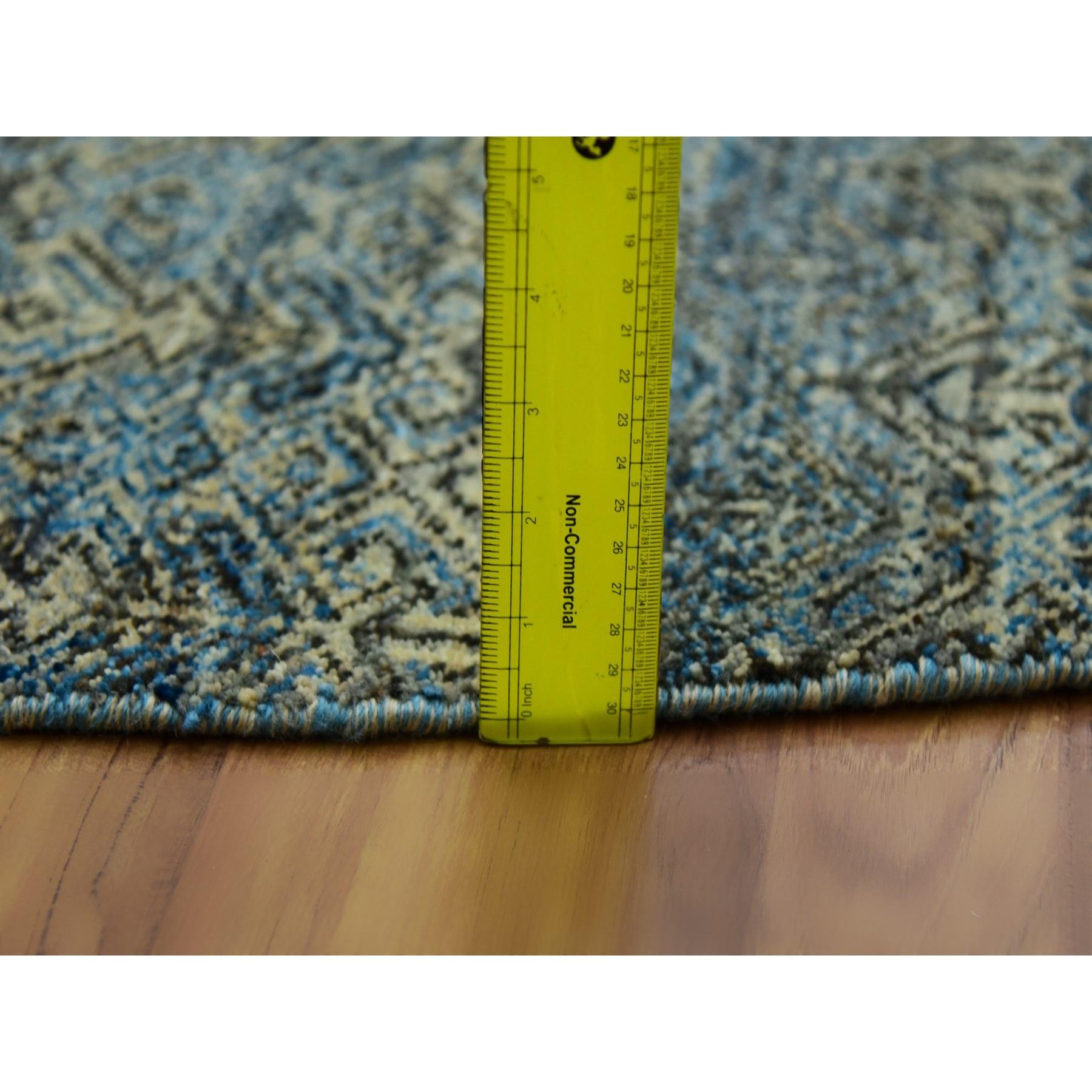 8'x8' Yale Blue Herat Small Repetitive Design Plush Wool Hand Knotsted Round Rug (Tapis rond en laine nouée à la main) en vente 2
