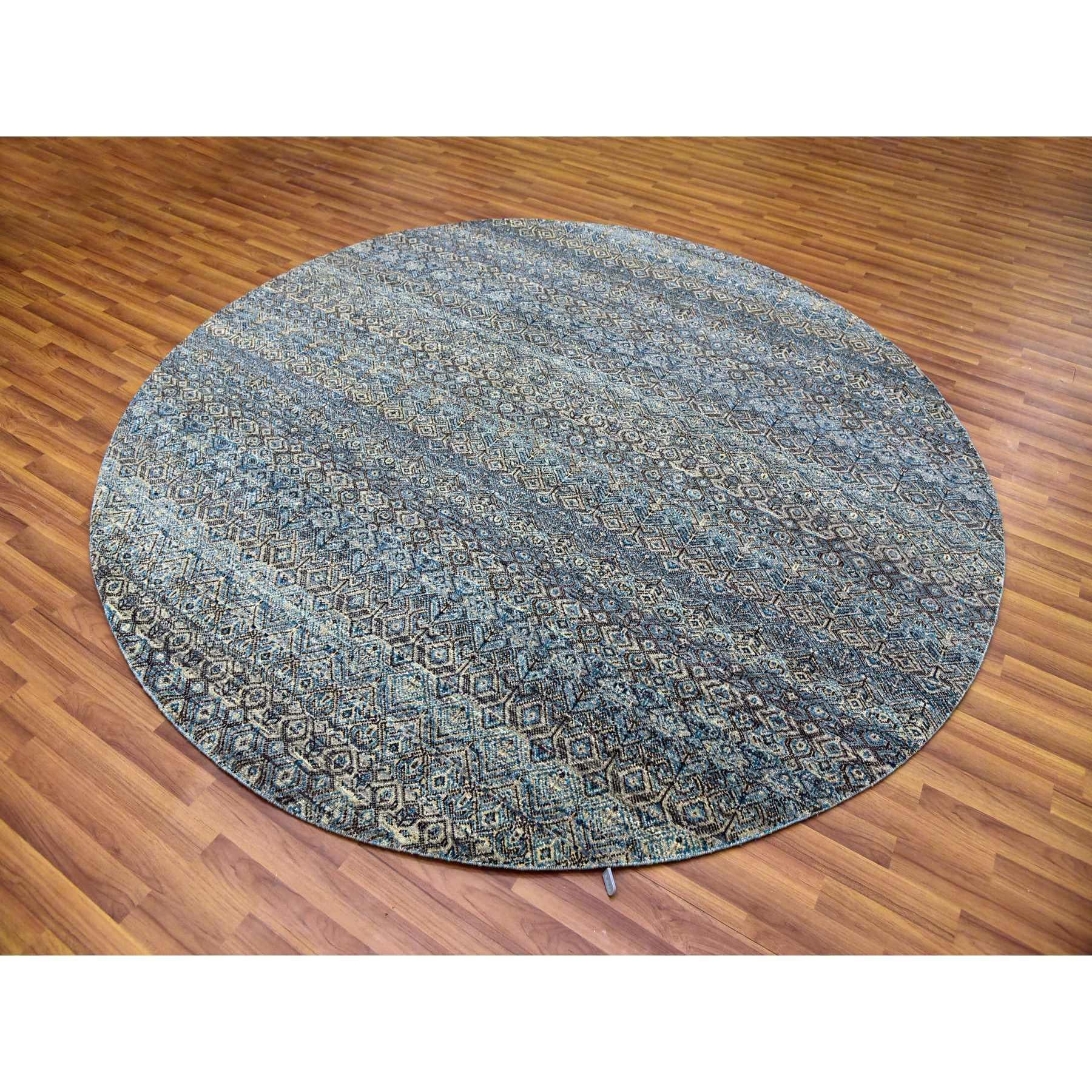 Moderne 8'x8' Yale Blue Herat Small Repetitive Design Plush Wool Hand Knotsted Round Rug (Tapis rond en laine nouée à la main) en vente