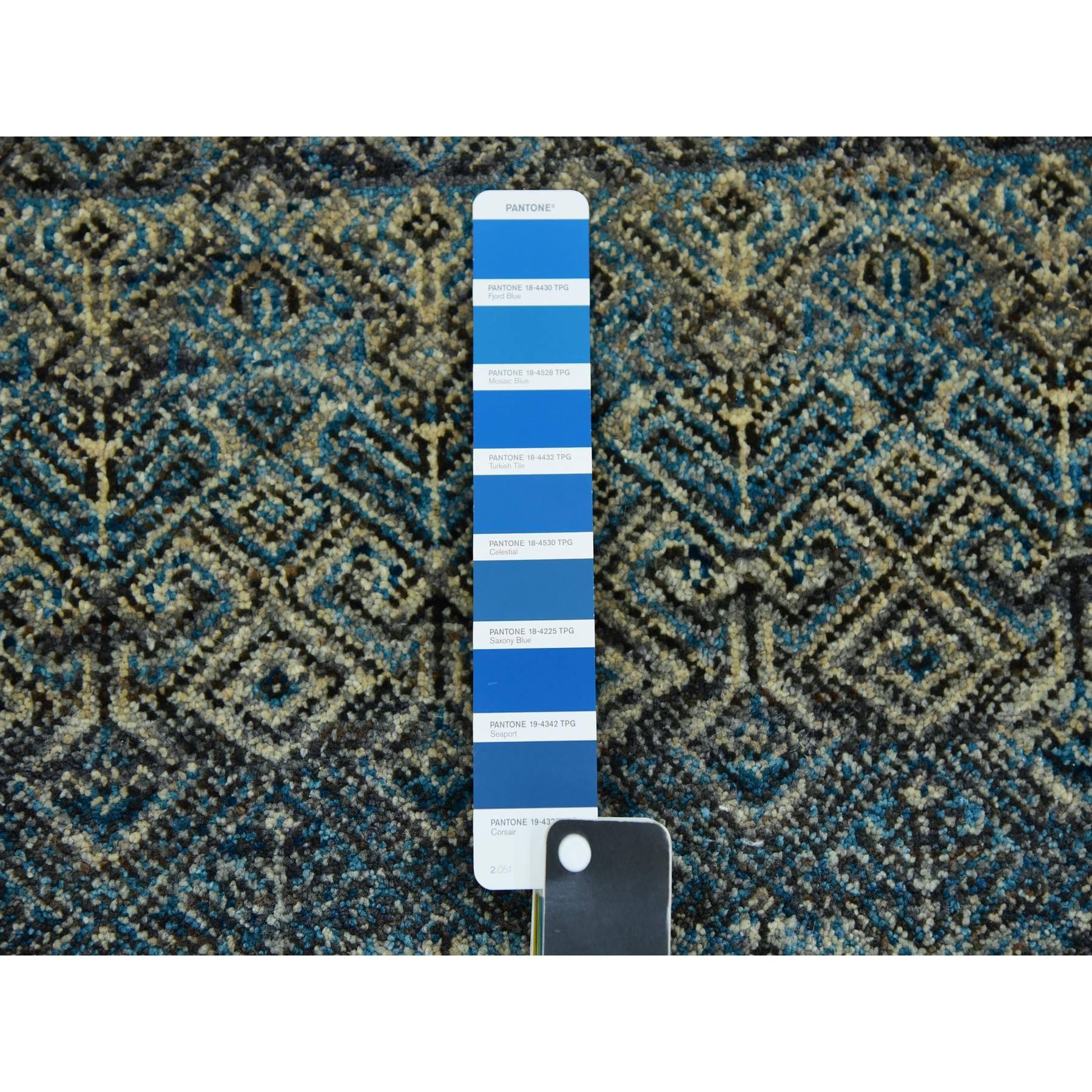 XXIe siècle et contemporain 8'x8' Yale Blue Herat Small Repetitive Design Plush Wool Hand Knotsted Round Rug (Tapis rond en laine nouée à la main) en vente
