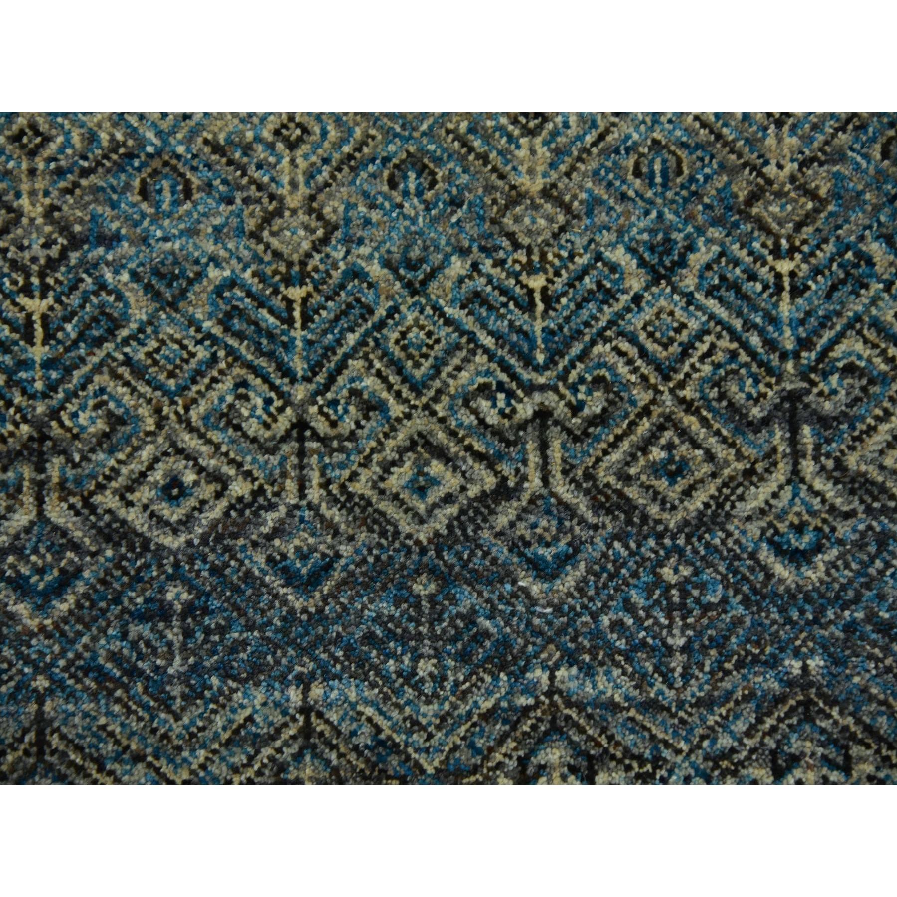 Laine 8'x8' Yale Blue Herat Small Repetitive Design Plush Wool Hand Knotsted Round Rug (Tapis rond en laine nouée à la main) en vente