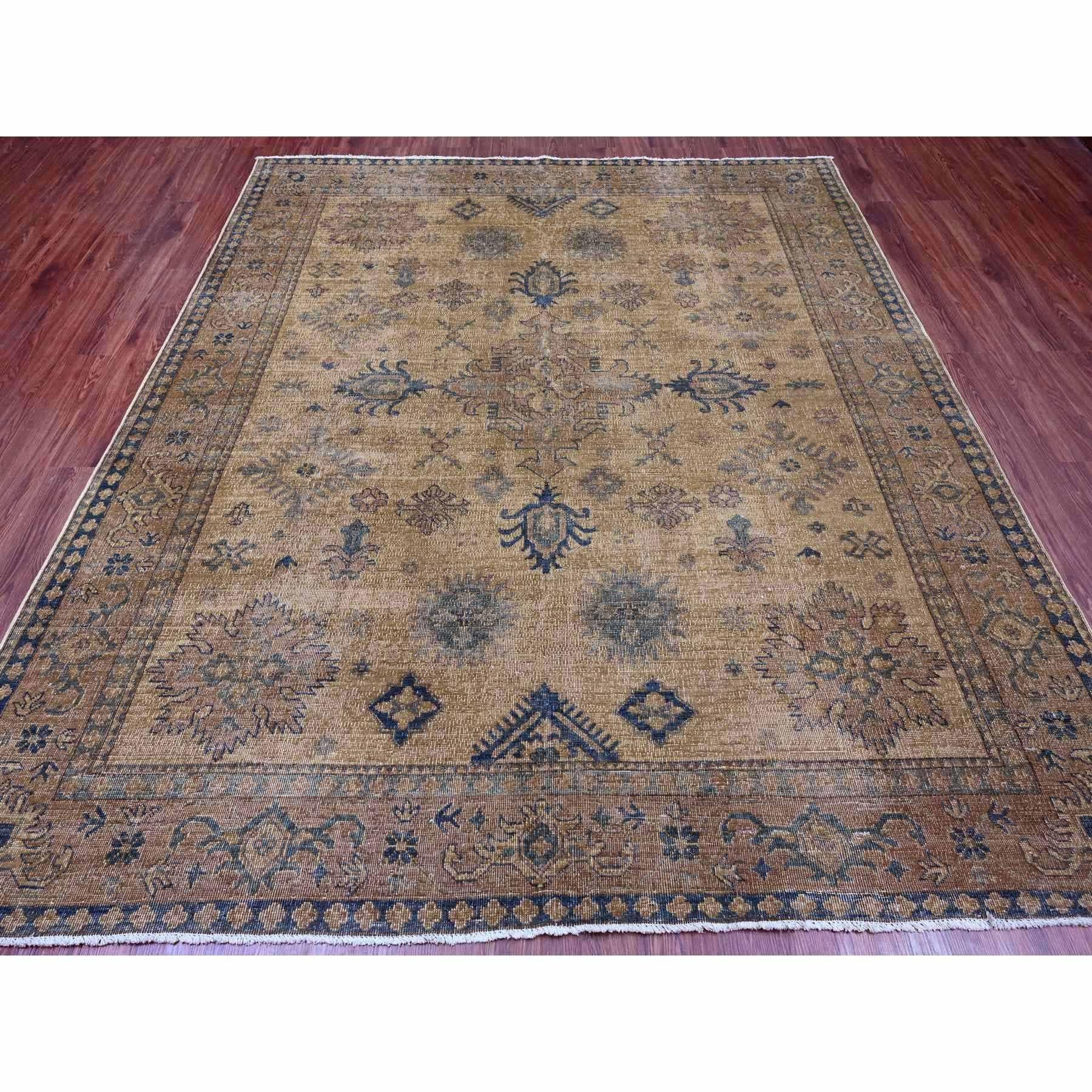 Marrone fulvo, Kazak sovratinto con motivo geometrico all over, annodato a mano, 100% lana, squadrato, Tappeto orientale
Materiali primari: Lana
Lattice: No Pile 
altezza: 0,25 pollici
Stile: Tradizionale
Colore primario: Marrone
Colori secondari: