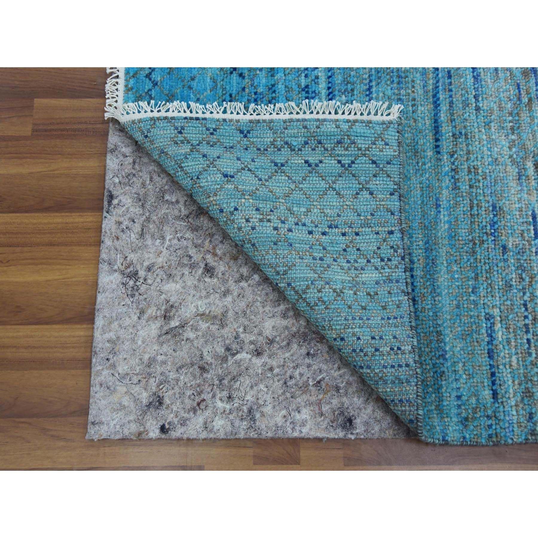 Hand-Knotted 8'x9'10