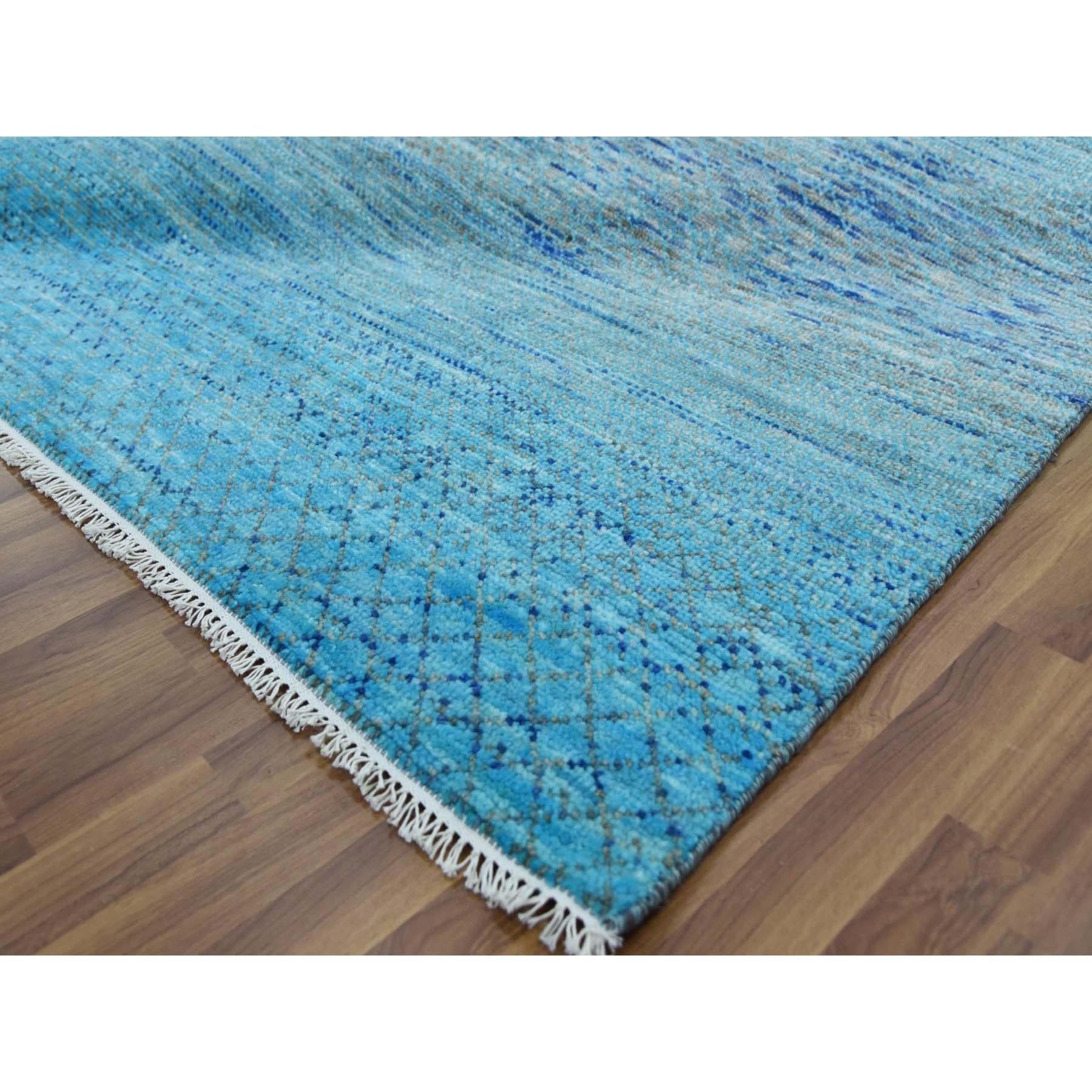 Contemporary 8'x9'10