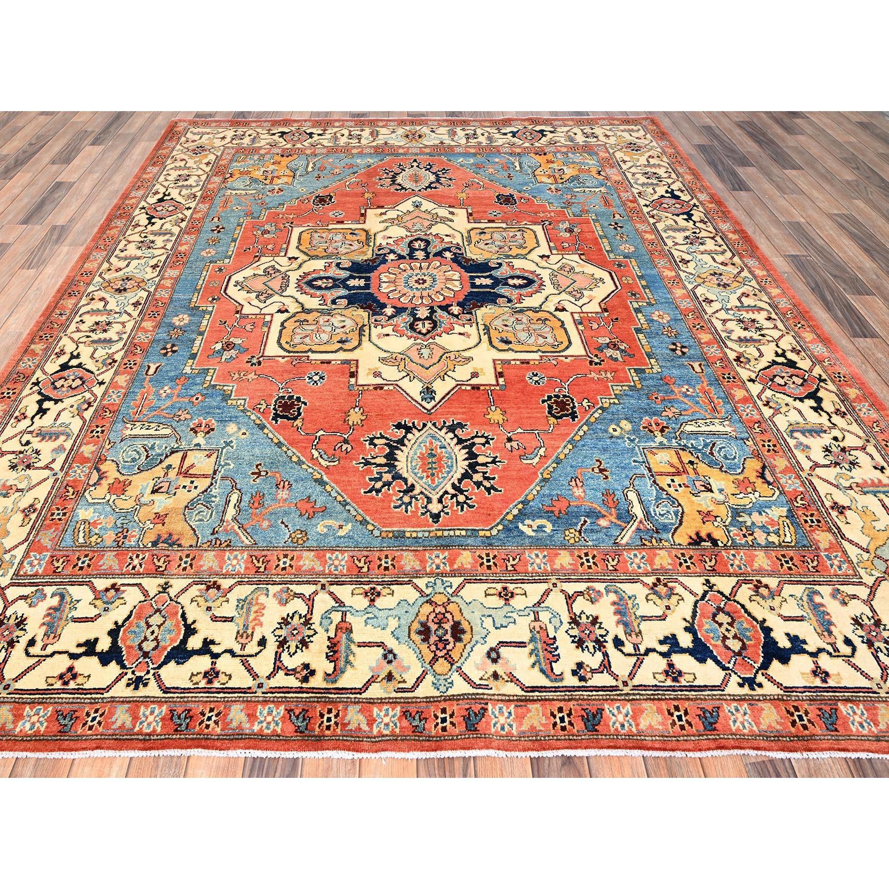 Korallenfarben, afghanischer Peshawar mit Serapi Heriz Design, handgeknüpft, dicht gewebt, pflanzlich gefärbt, reine Wolle, Orientteppich
Primäre MATERIALIEN: Wolle
Latex: Kein Flor 
Höhe: 0,25 Zoll
Stil: Traditionell
Grundfarbe: