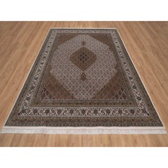 8'x9'10" Ivory Tabriz Mahi Fish Medallions Design Hand Knotted Pure Wool Rug