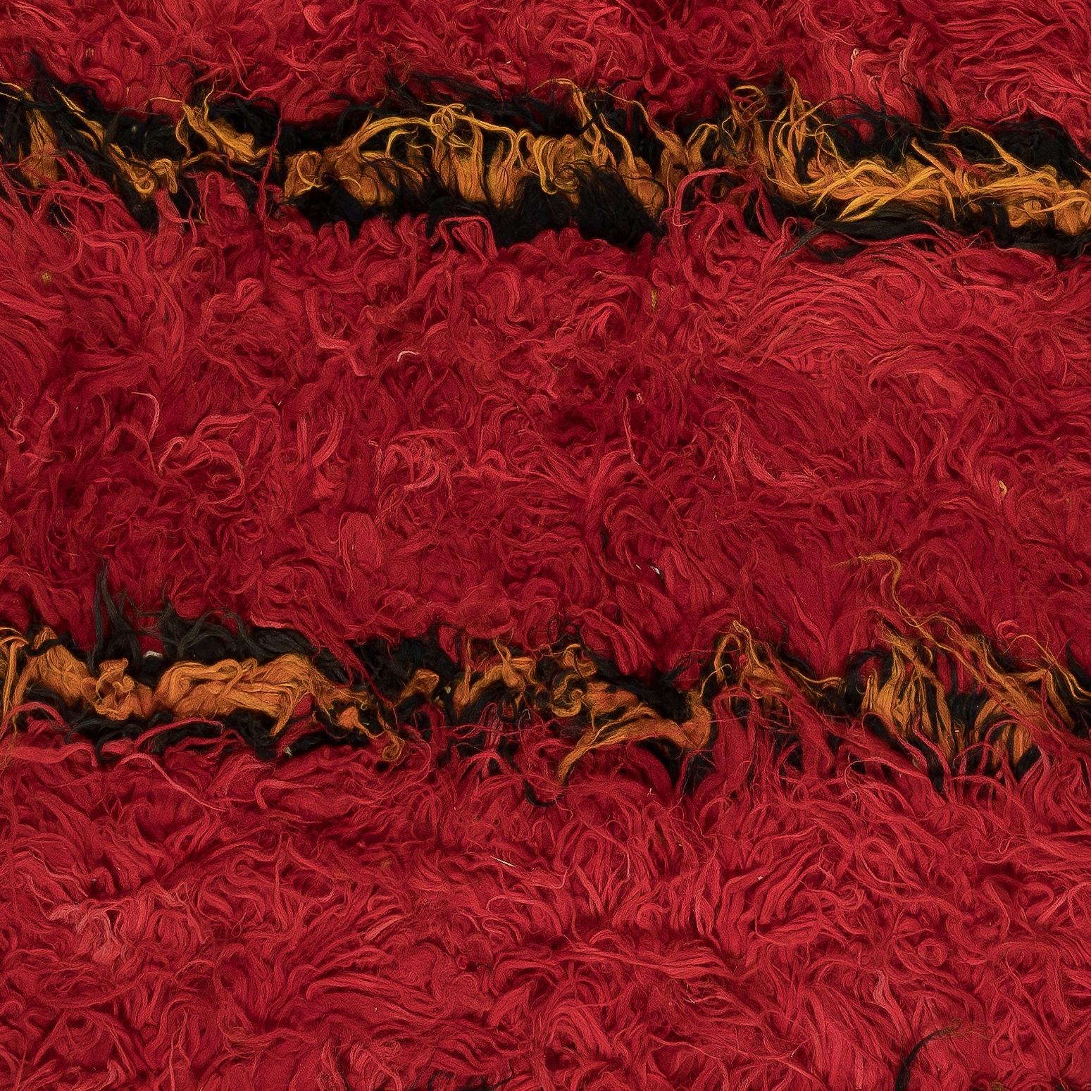 8x9.7 Ft Modern Handmade Tulu Rug in Red. 100% Wool. Custom Options Available In New Condition For Sale In Spring Valley, NY