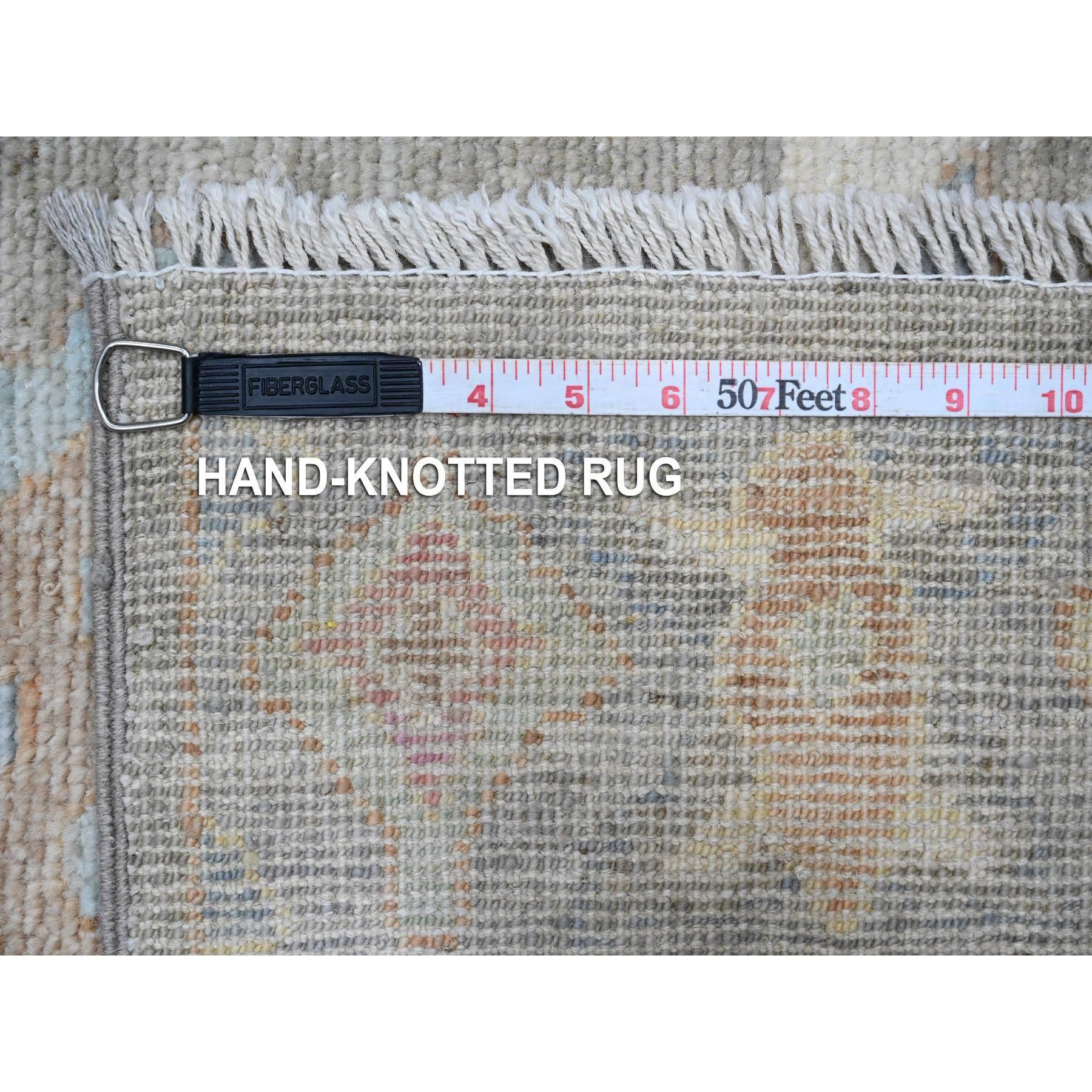 Tappeto orientale Anvil Gray Extra Soft Wool Weft Afghan Angora Oushak in vendita 4