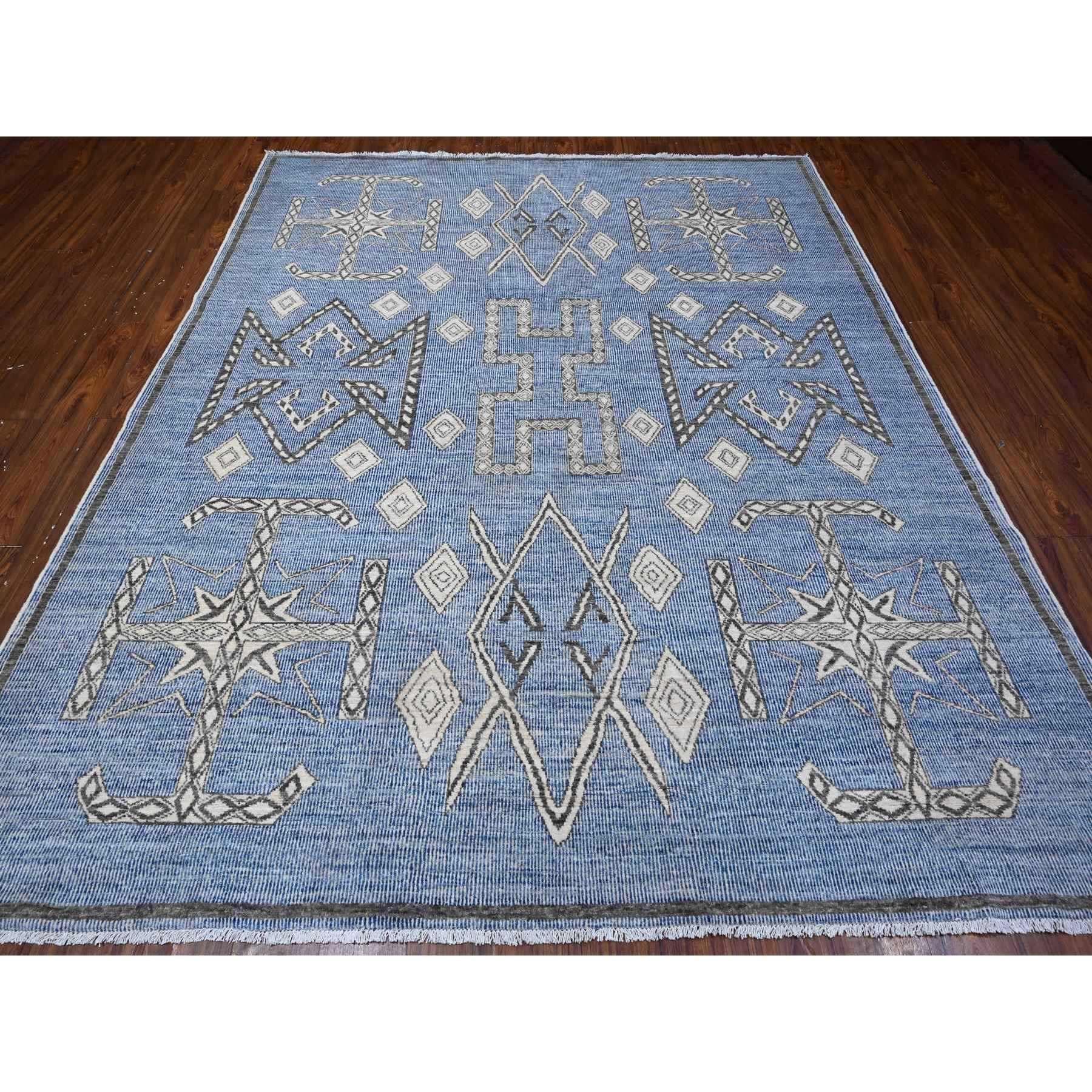 This is a truly genuine one-of-a-kind Fine Peshawar, Hand Knotted, Pure Wool, Oriental Rug. It has been Knotted for months and months in the centuries-old weaving craftsmanship techniques by expert artisans.
Primary materials: Wool
Latex: No Pile