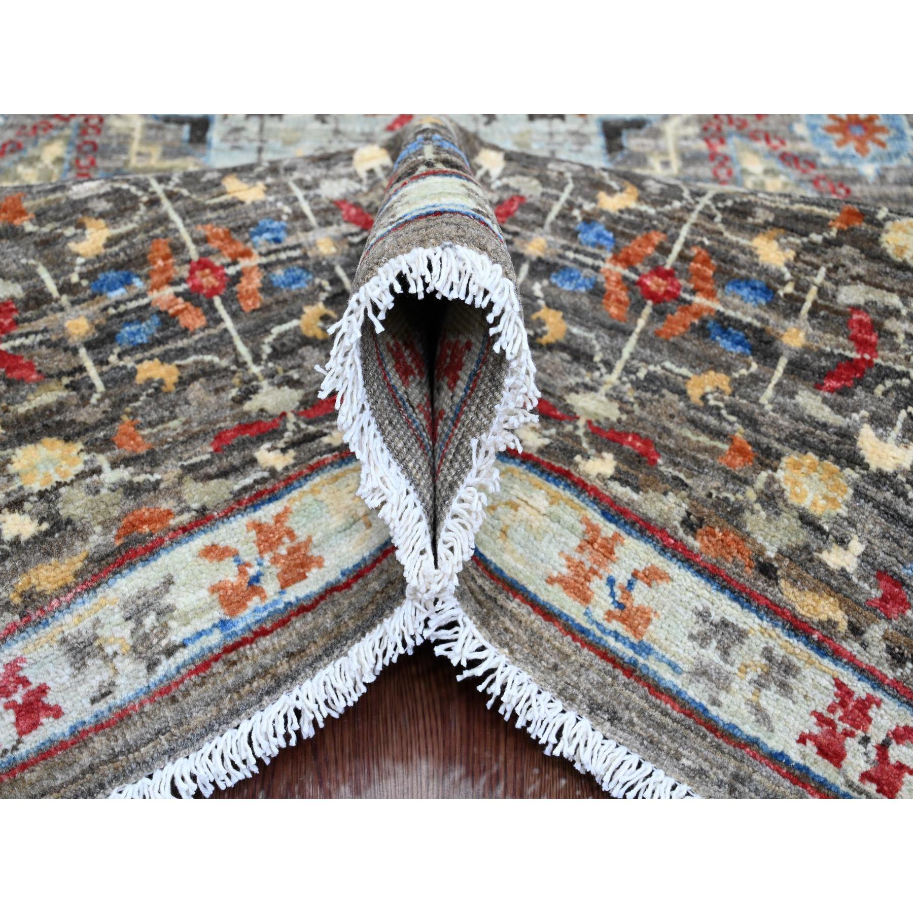 Noué à la main 8'x9'8