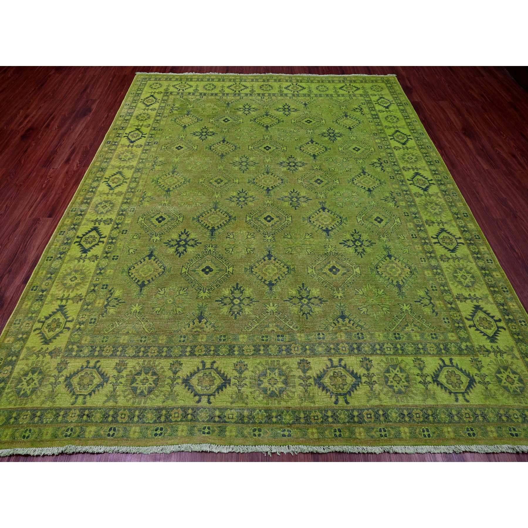 Verde pera, Kazak sovratinto con disegno geometrico all over, annodato a mano, 100% lana, Tappeto orientale
Materiali primari: Lana
Lattice: No Pile 
altezza: 0,25 pollici
Stile: Tradizionale
Colore primario: Verde
Colori secondari: Nessuno
Modello: