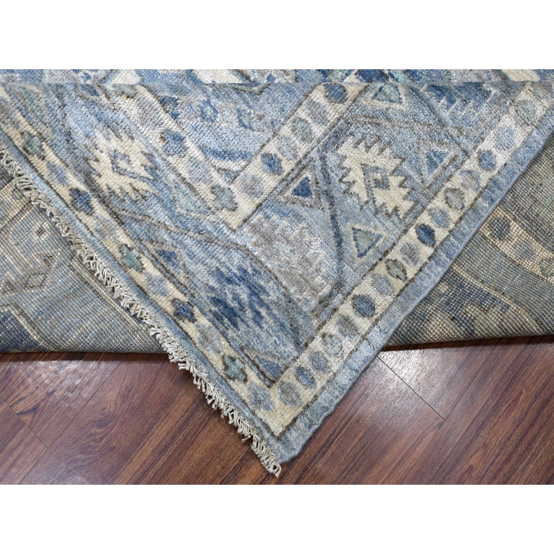 Alfombra Oriental Anudada a Mano con Diseño Ersari Afgano de Lana Azul Brillante 8'x9'9 Siglo XXI y contemporáneo en venta