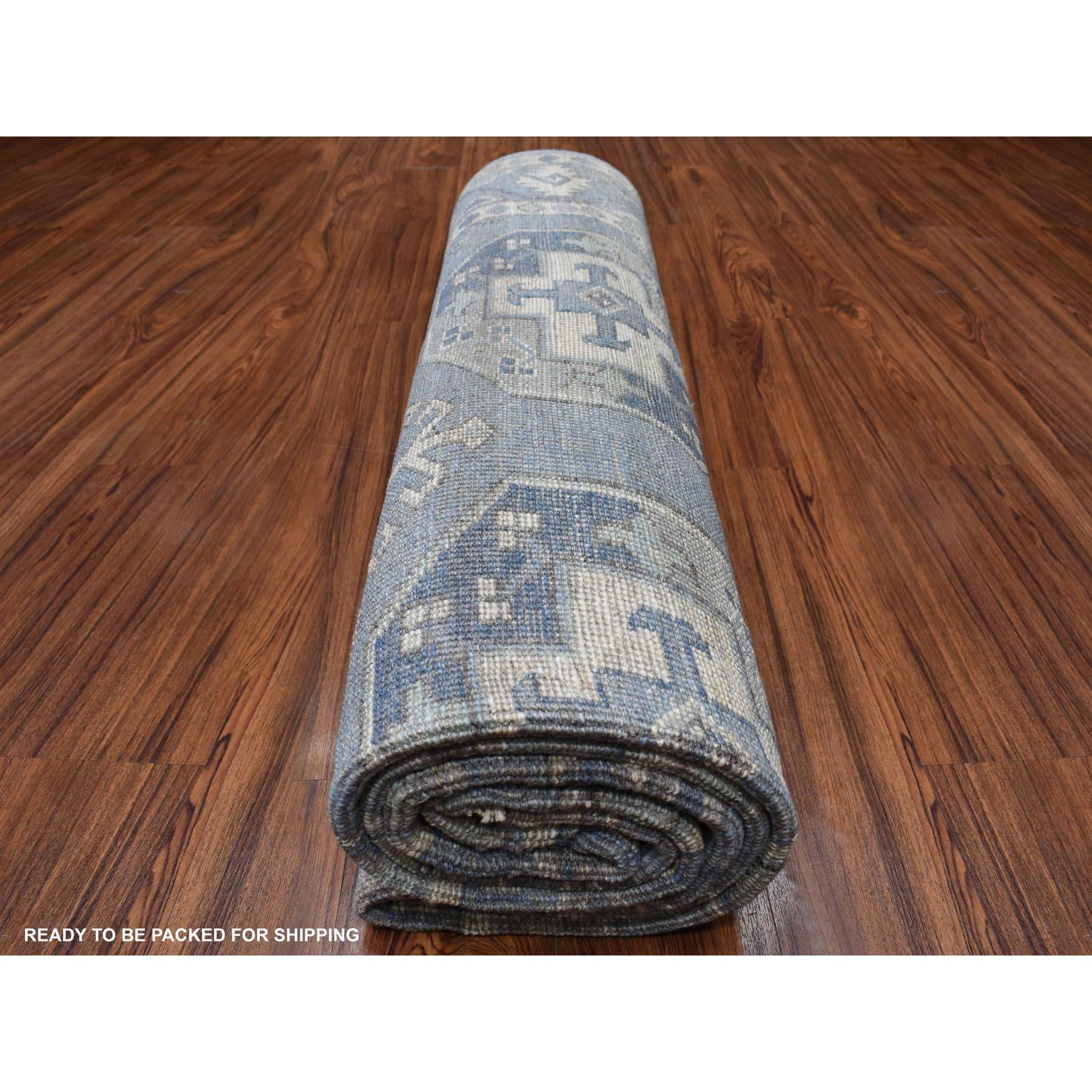 Alfombra Oriental Anudada a Mano con Diseño Ersari Afgano de Lana Azul Brillante 8'x9'9 en venta 3
