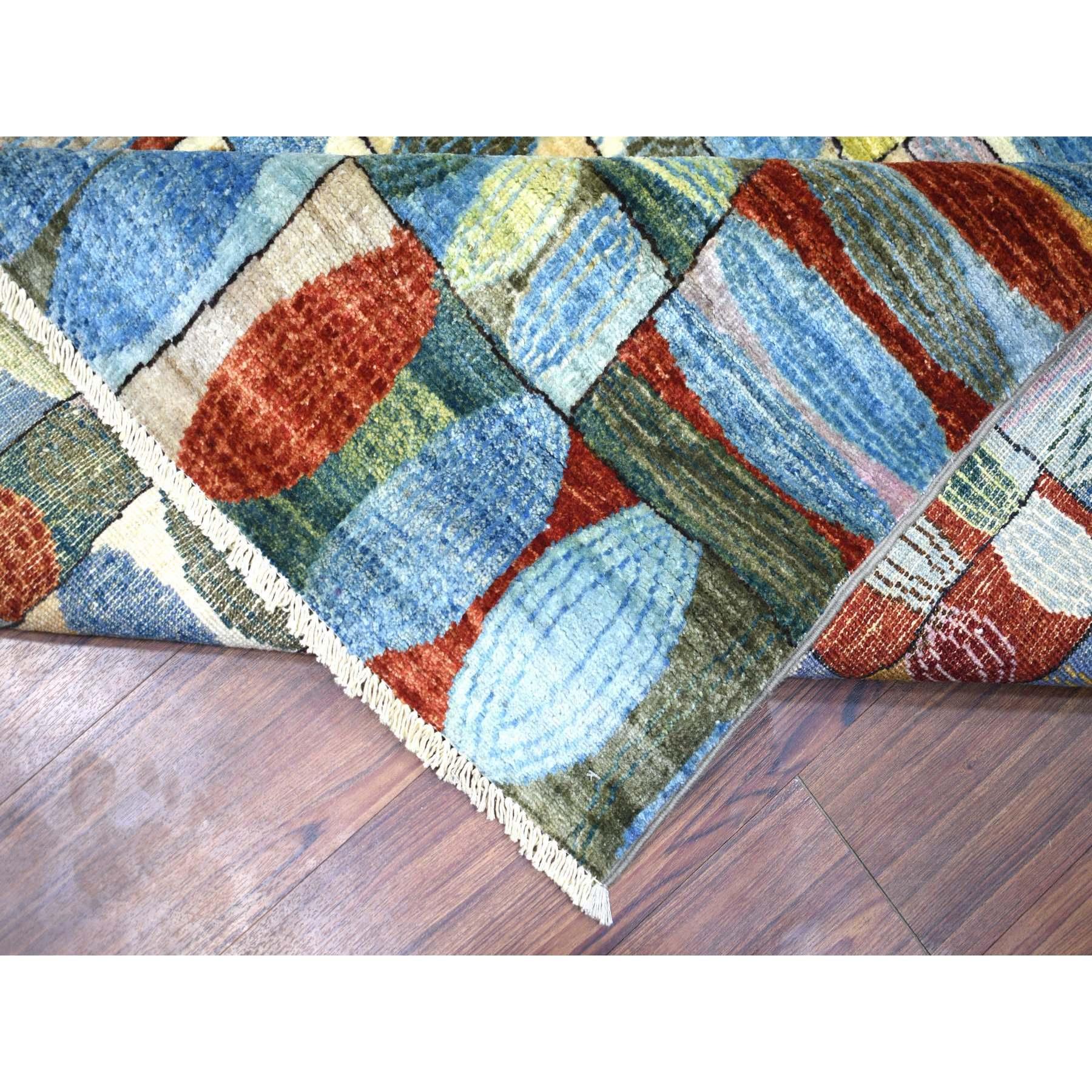 Contemporary 8'x9'9
