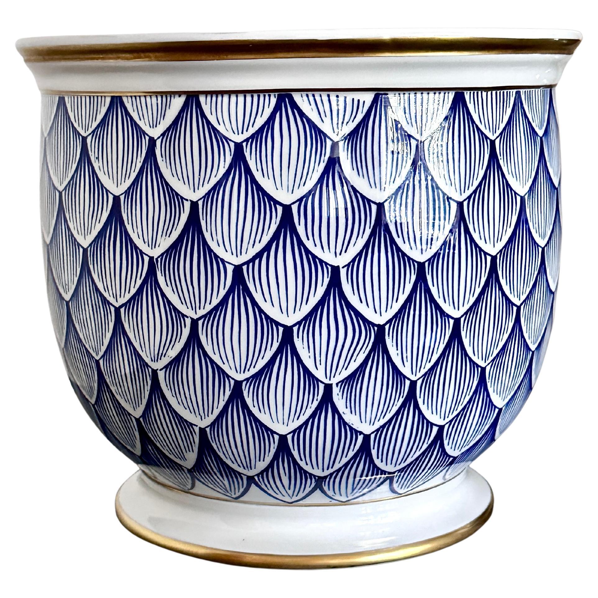 9 1/2 Zoll große, blau-weiß vergoldete Jardinière, Good Friend & Com, Italien im Angebot