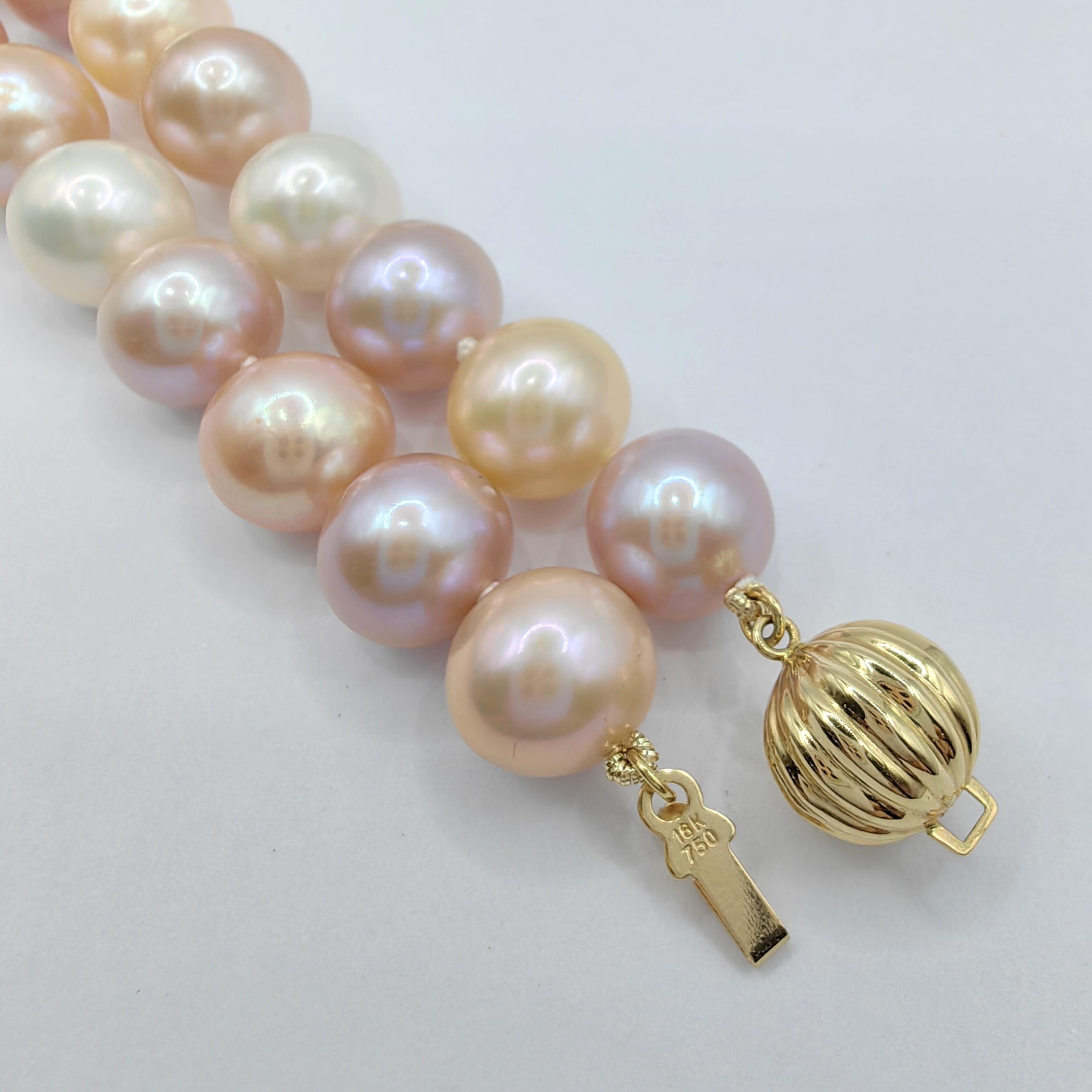 Contemporary 9-10mm Candy Pastel Multi-Color Round Pearl Necklace with 18K Gold Clasp For Sale