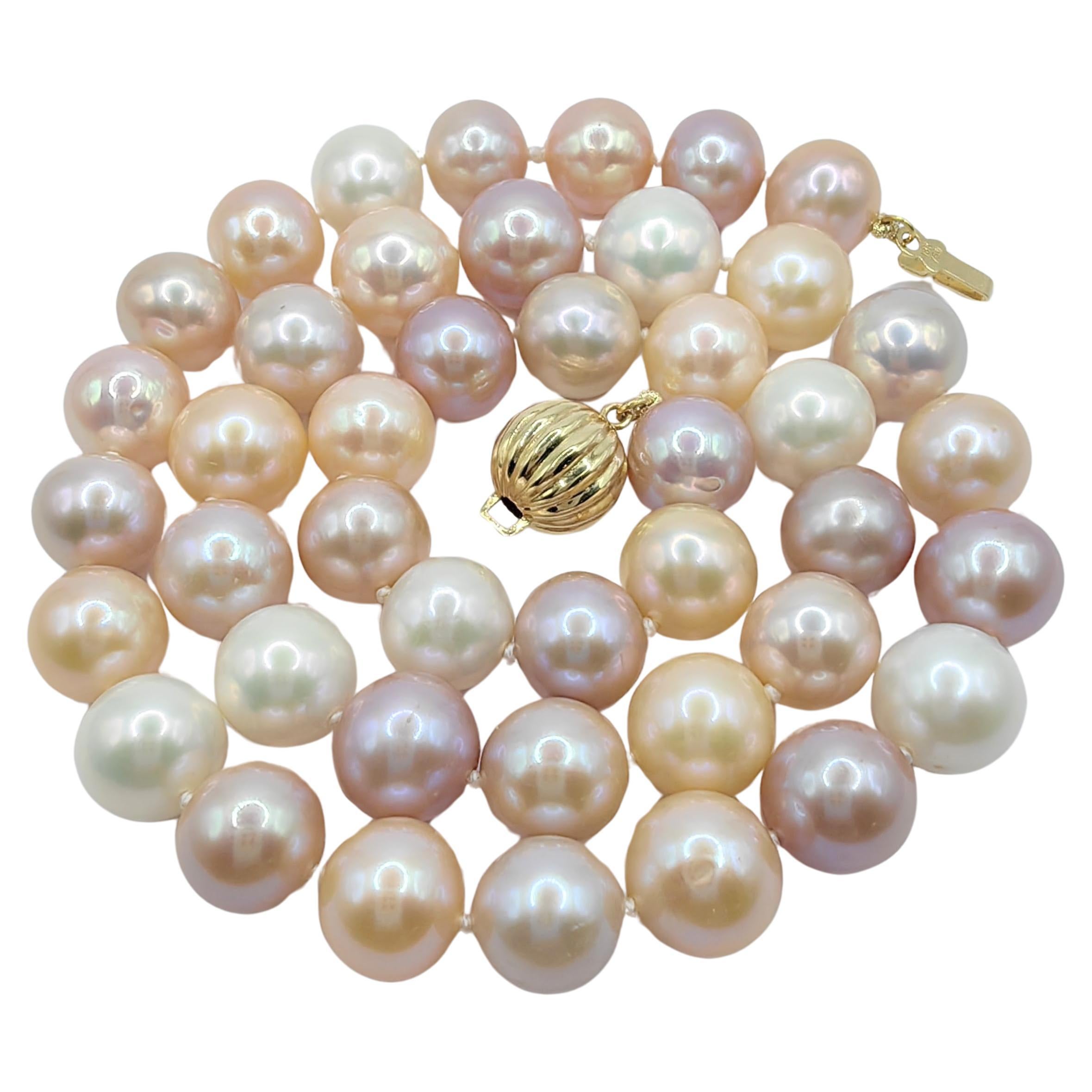 9-10mm Candy Pastel Multi-Color Round Pearl Necklace with 18K Gold Clasp For Sale