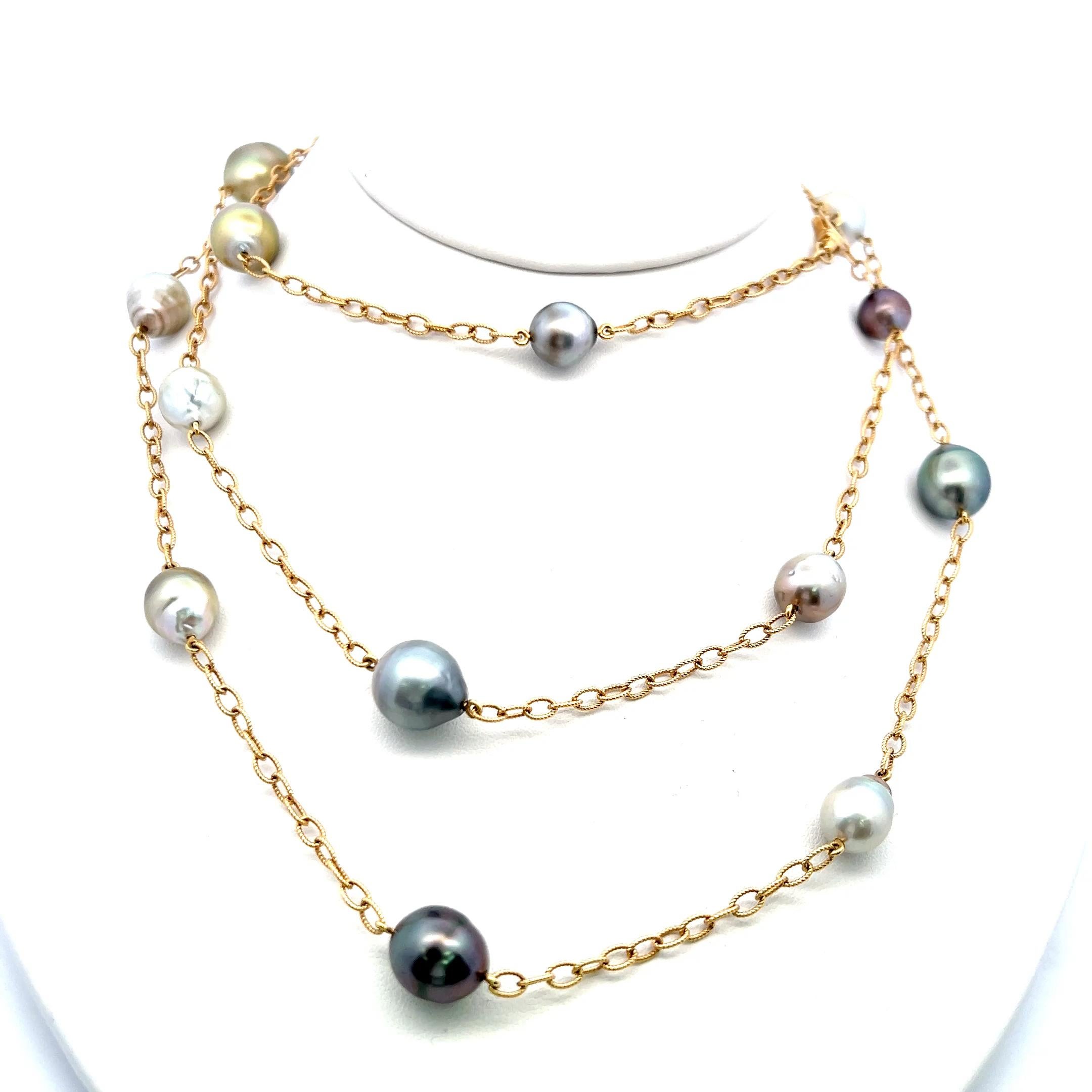 Collar de eslabones de oro amarillo de 18 quilates con perlas multicolor de 9-11,7 MM en Bueno estado para la venta en New York, NY