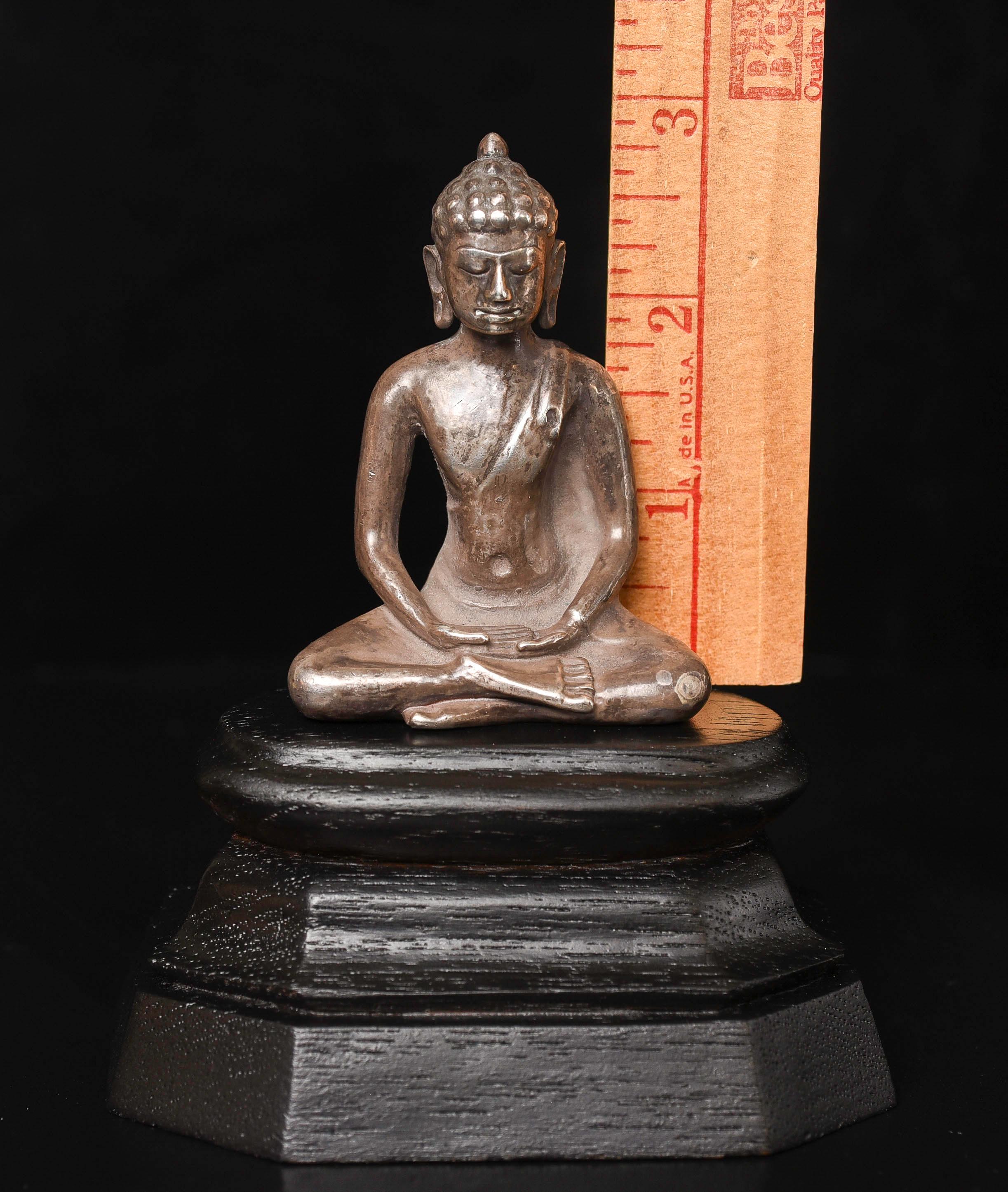 Burmese 9-11thC .  (possibly solid) silver Dvarati Buddha, probably from Thailand For Sale