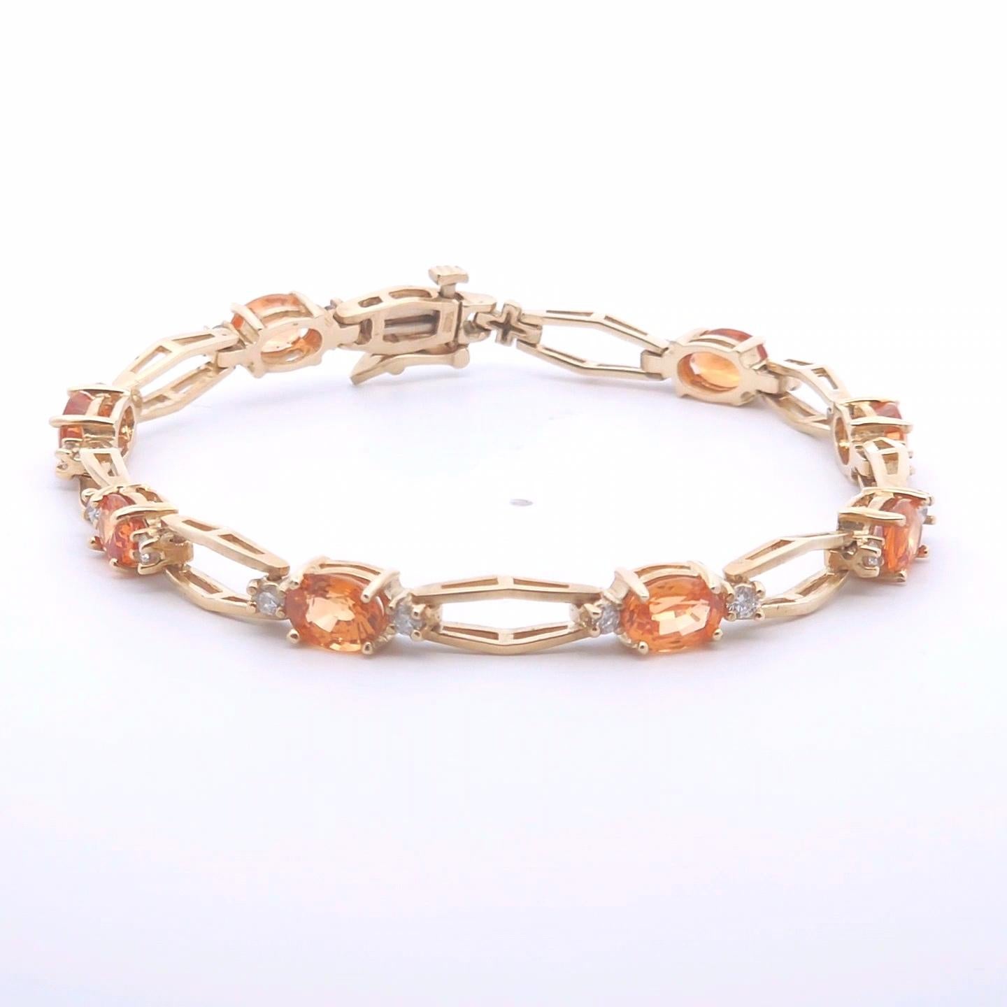 Pulsera ovalada de diamantes y granates 9 3/4ct Corte oval en venta