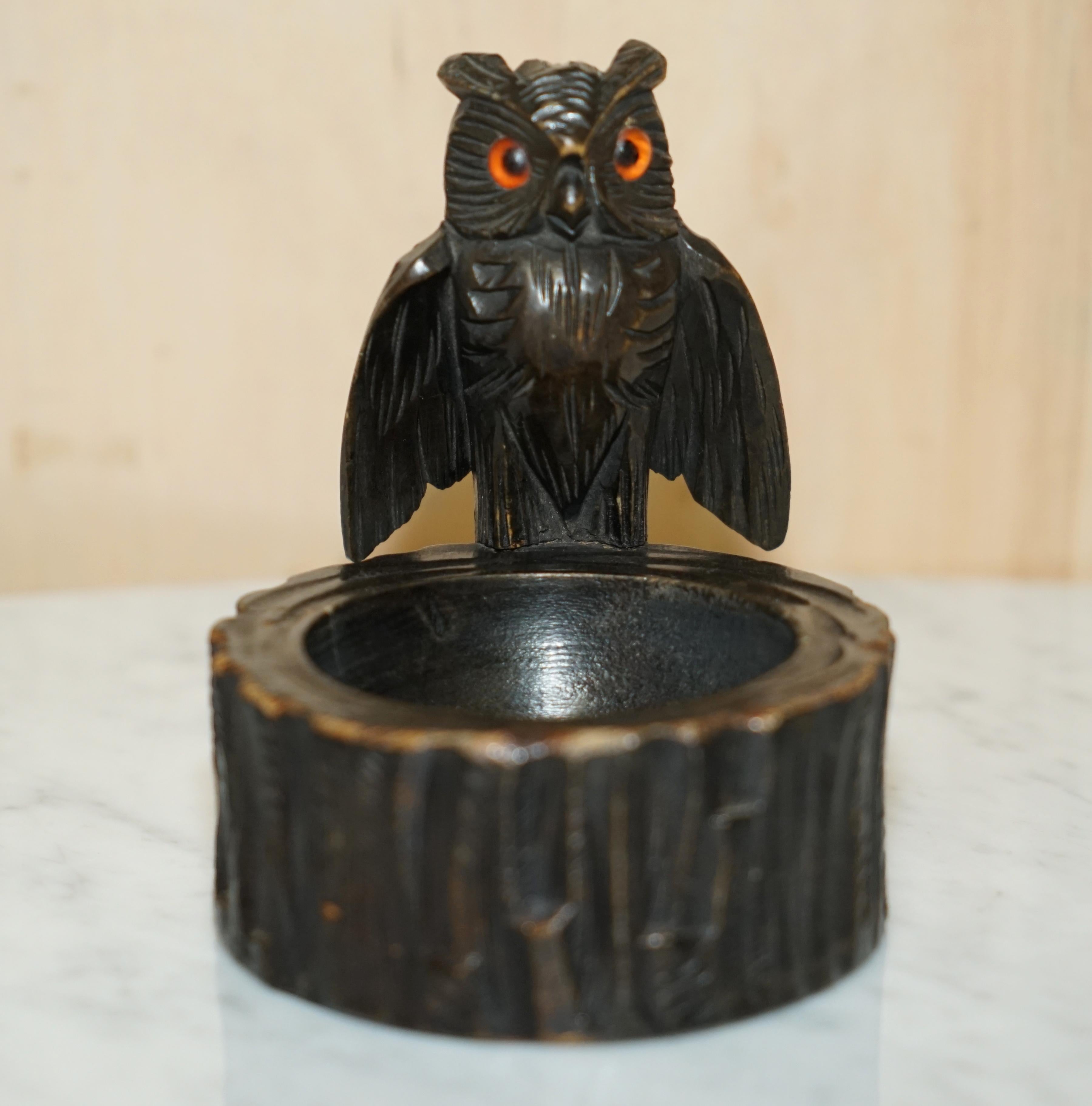 We are delighted to offer for sale this stunning suite of nine black forest wood carved owls

This is a ready made collection of rare antique & vintage black forest wood owls. You have included various match stick holders, an ashtray, ink pot and