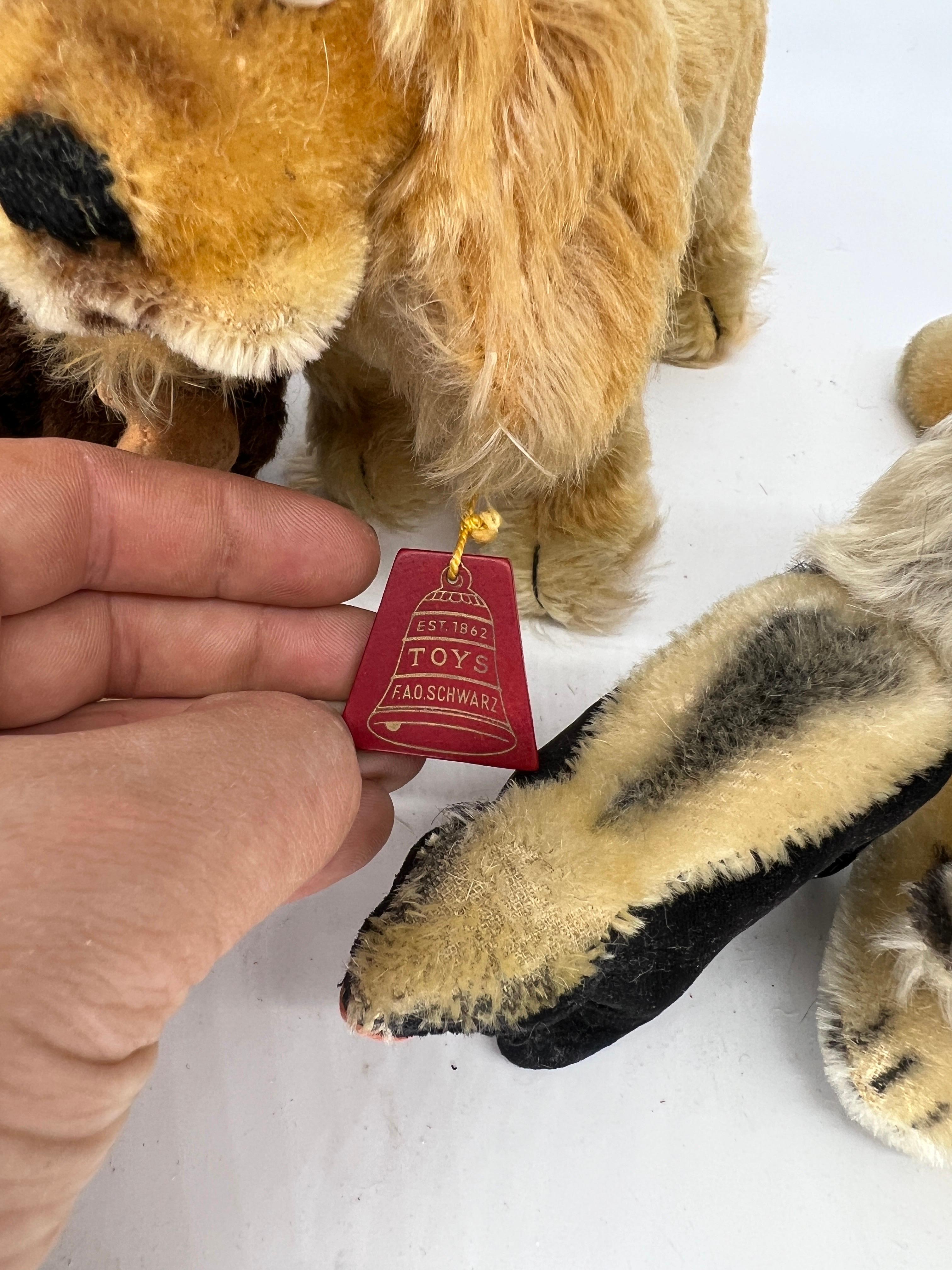 9 Antique & Vintage Miniature Stuffed Animals Mostly Steiff In Good Condition For Sale In Atlanta, GA