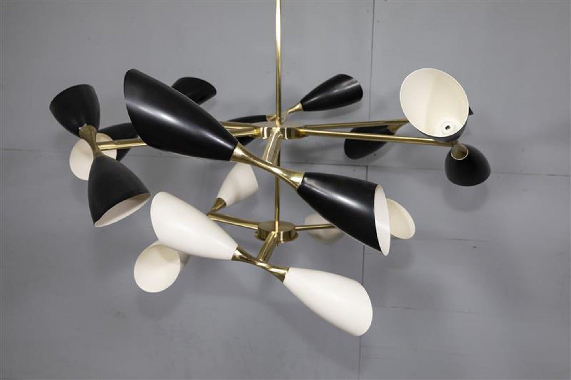 Lampadario a 9 bracci a cono nero e avorio in vendita 1
