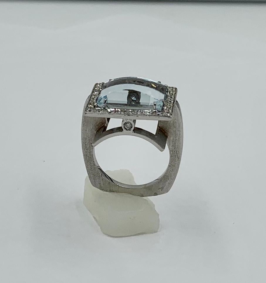 9 Carat Aquamarine 30 Diamond Ring 18 Karat Gold Fancy Beveled Checkerboard Cut For Sale 6