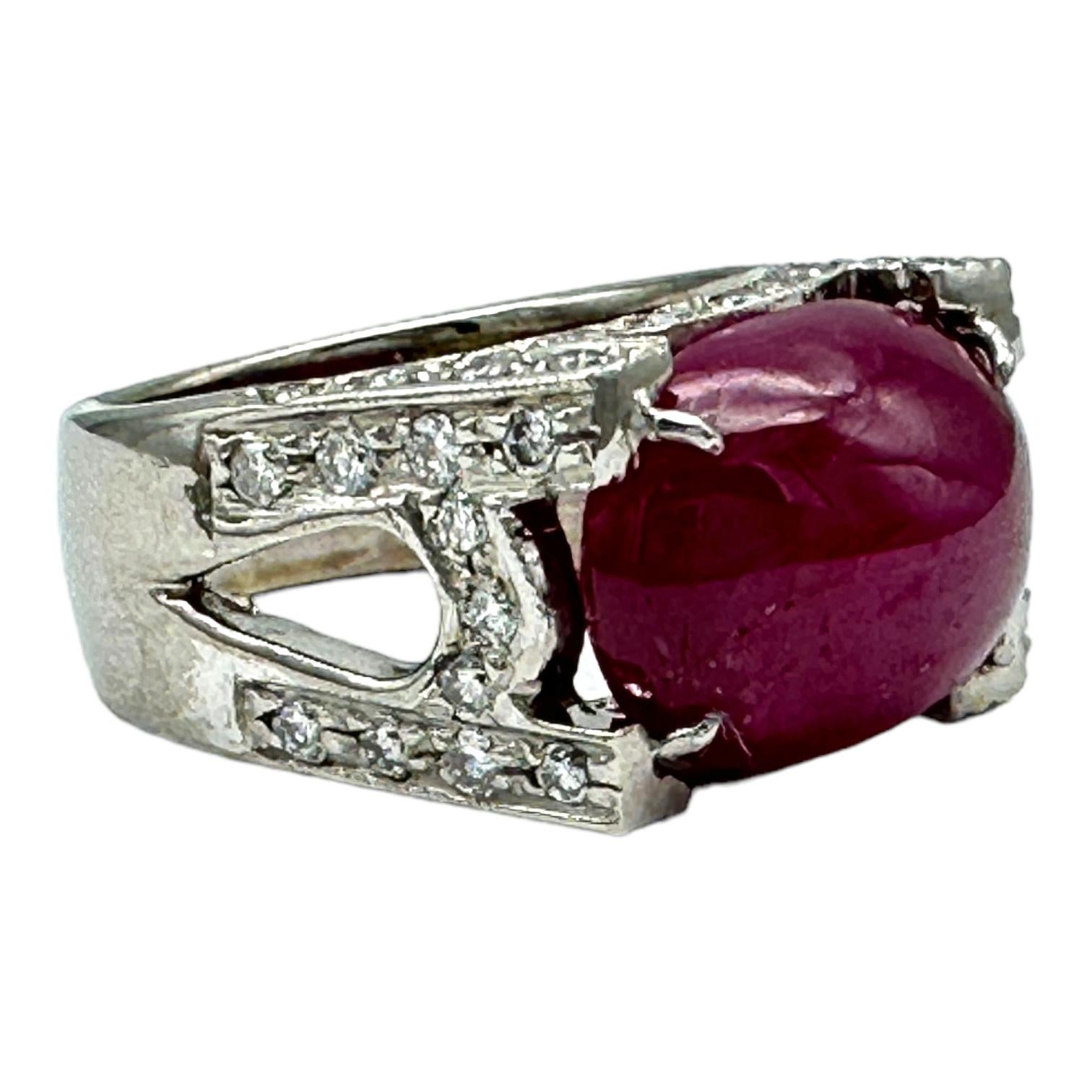  9 Carat Cabochon Ruby & Diamond Solitaire Ring 10.50 CTW For Sale 1