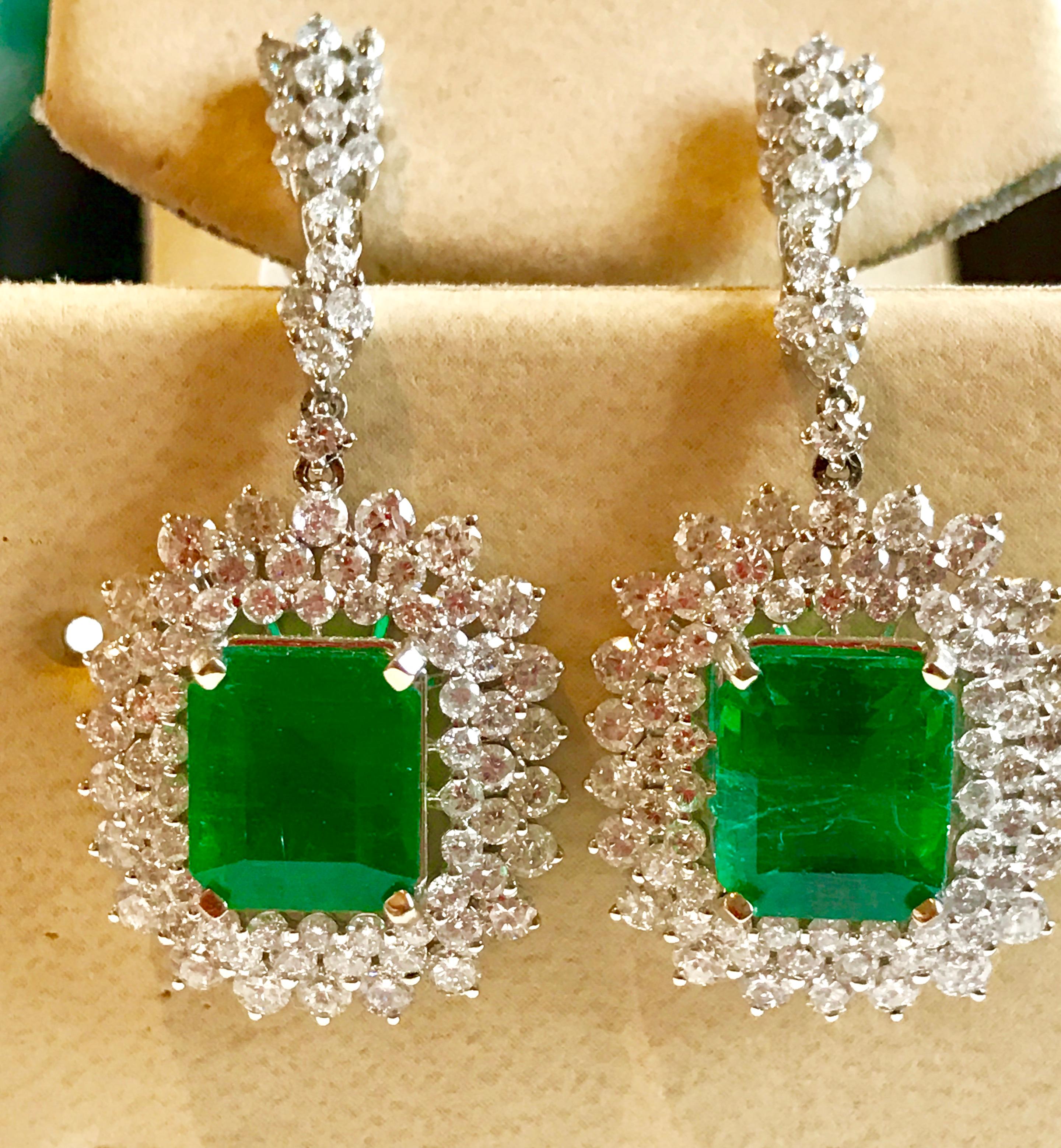 9 Carat Colombian Emerald Cut Emerald Diamond Hanging/Drop Earrings 18Karat Gold 1