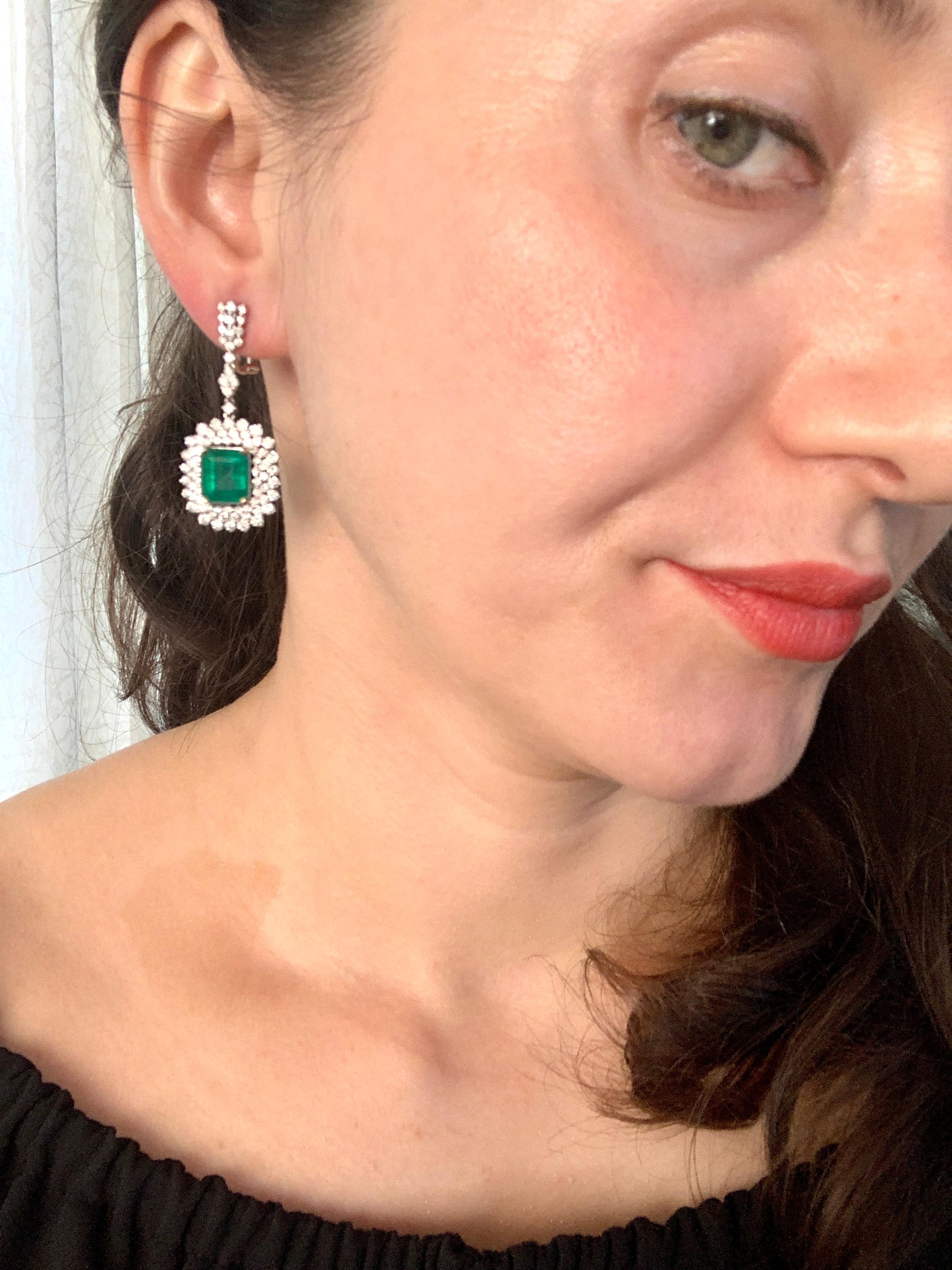 9 Carat Colombian Emerald Cut Emerald Diamond Hanging/Drop Earrings 18Karat Gold 8