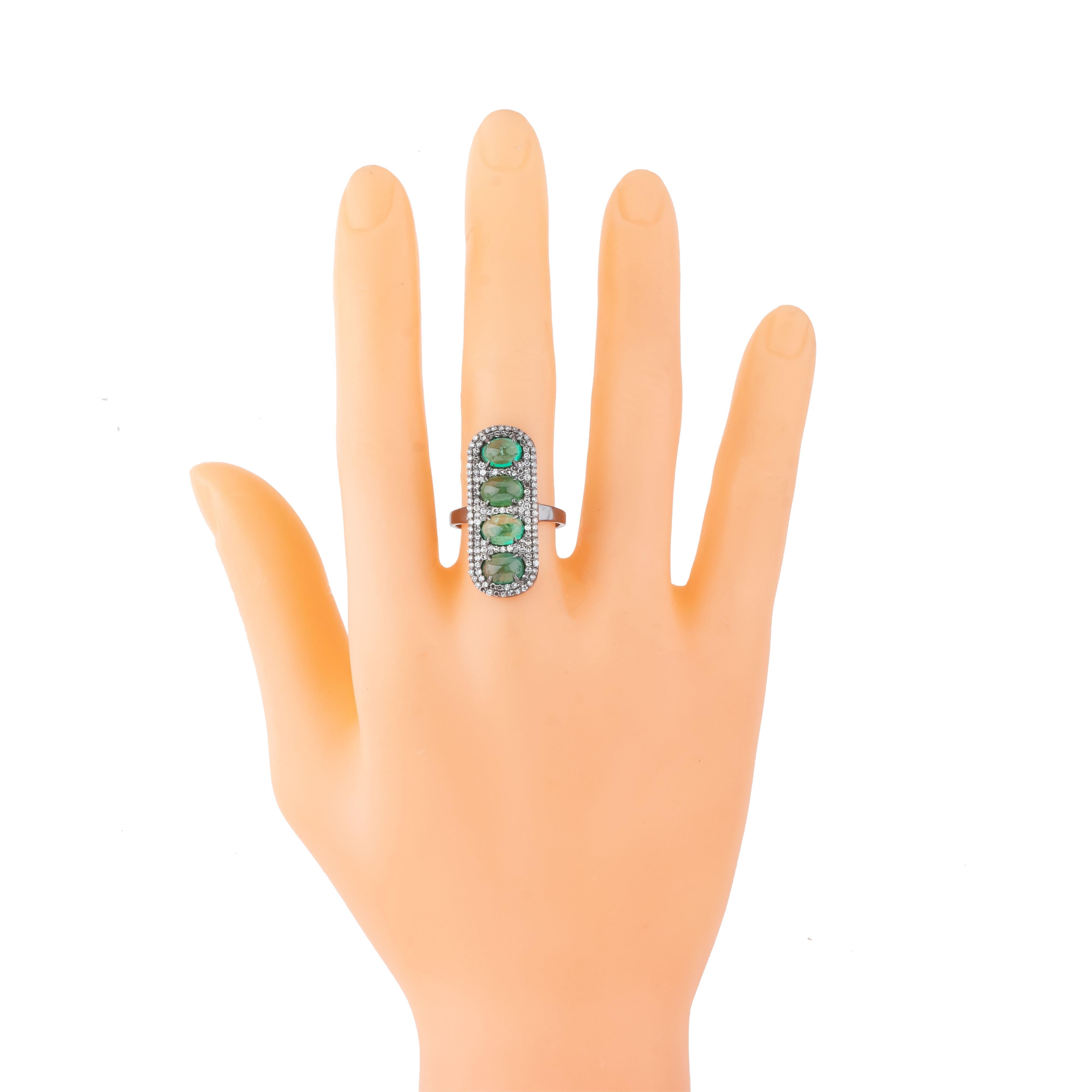 Anello da cocktail con diamante e smeraldo da 9 carati In condizioni Nuovo in vendita a Jaipur, IN