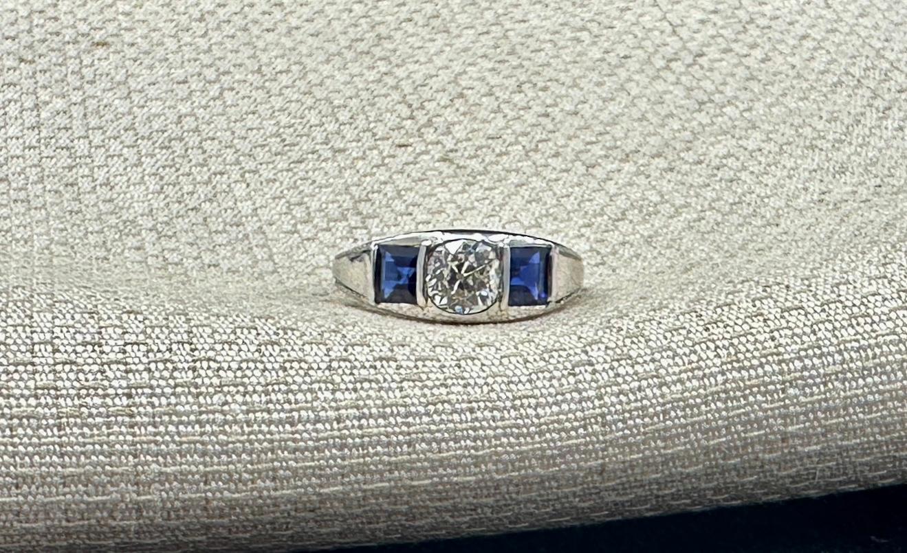 .9 Quilates Diamante Corte Princesa Zafiro Anillo de Compromiso en Platino Art Decó en venta 2