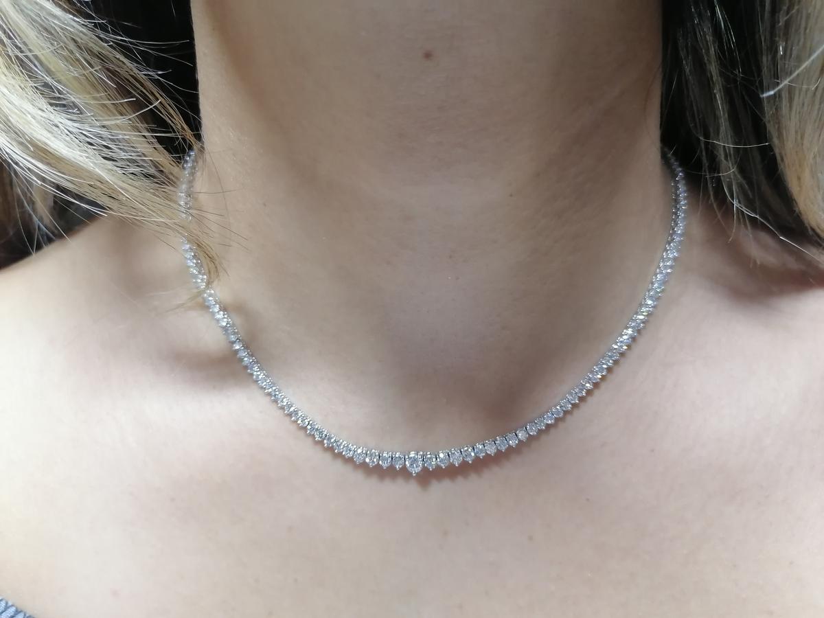 9 carat diamond necklace