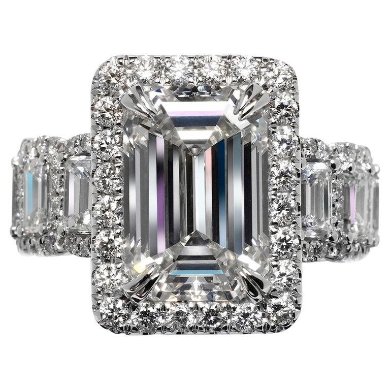 9 Carat Emerald Cut Diamond Engagement Ring IGI Certified For Sale